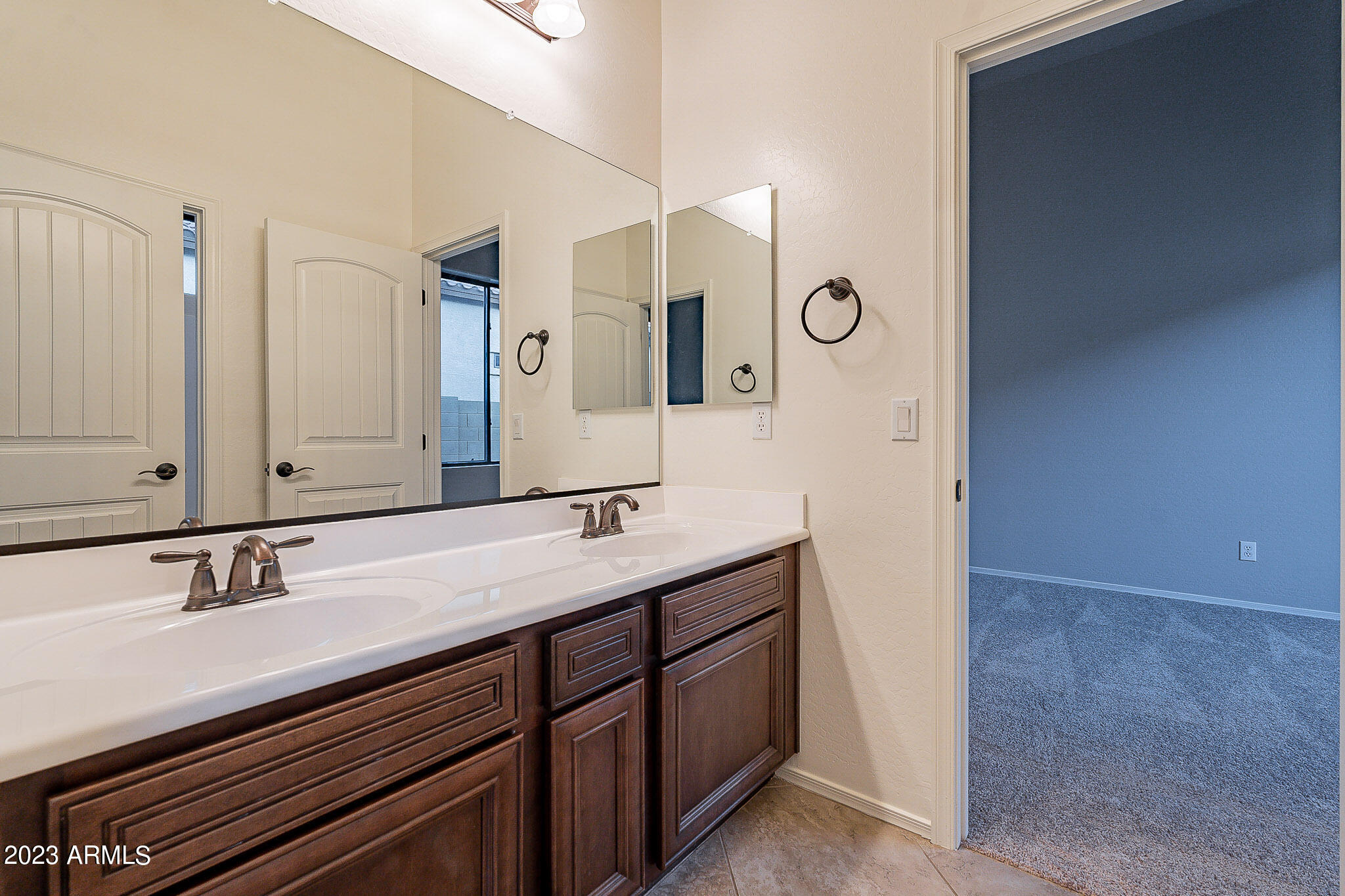 8518 E LOCKWOOD Street