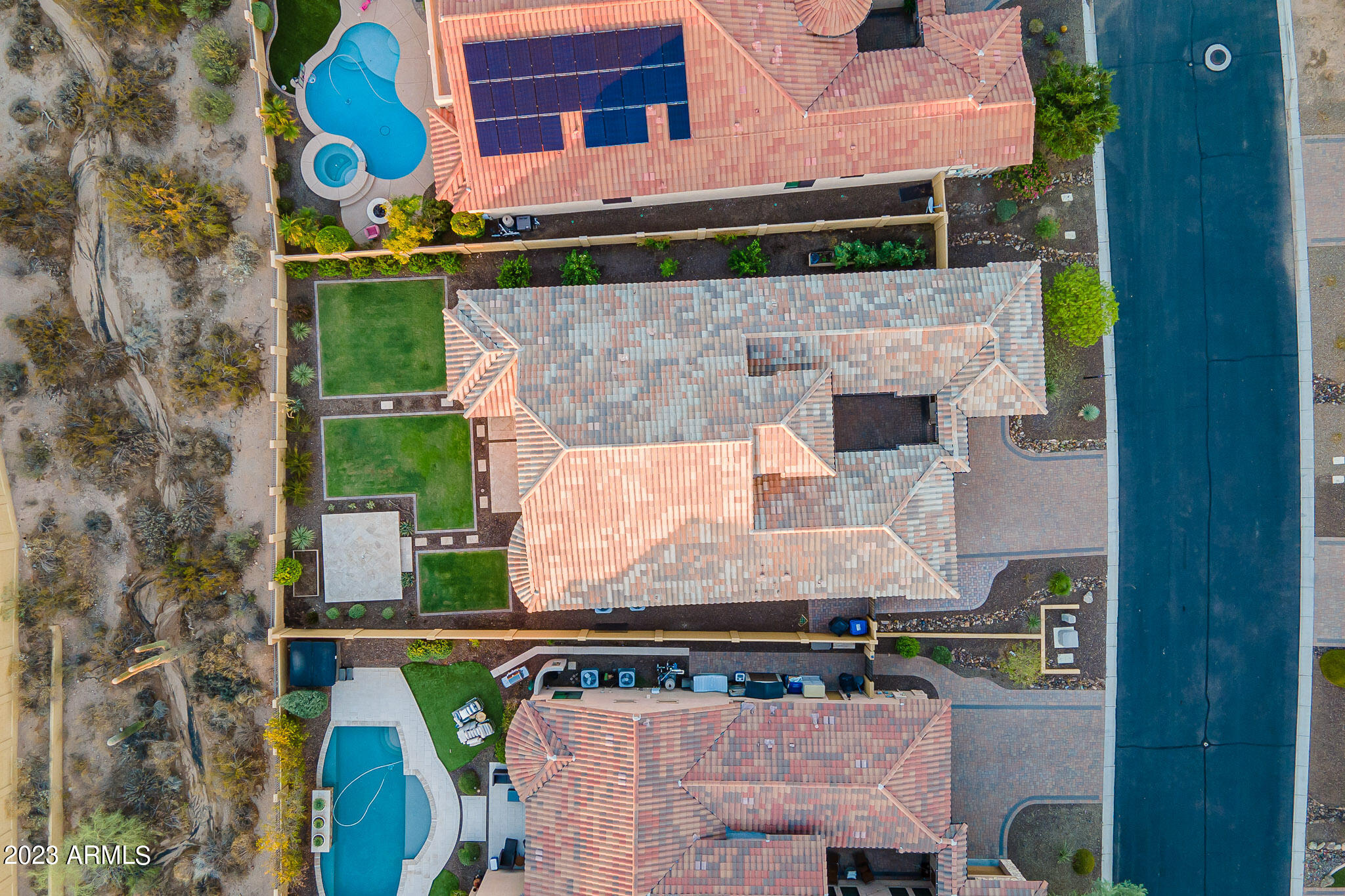 8518 E LOCKWOOD Street