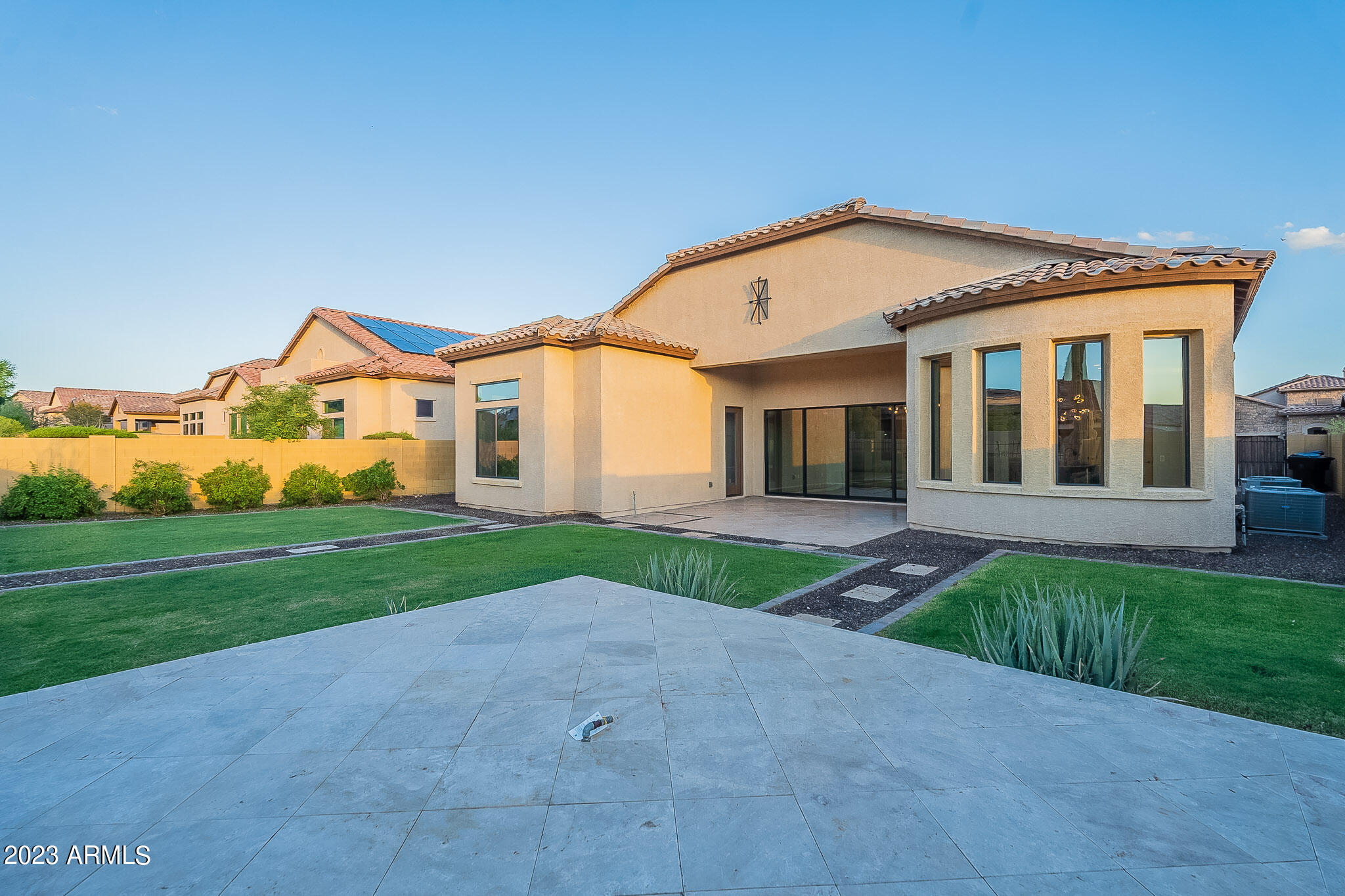 8518 E LOCKWOOD Street