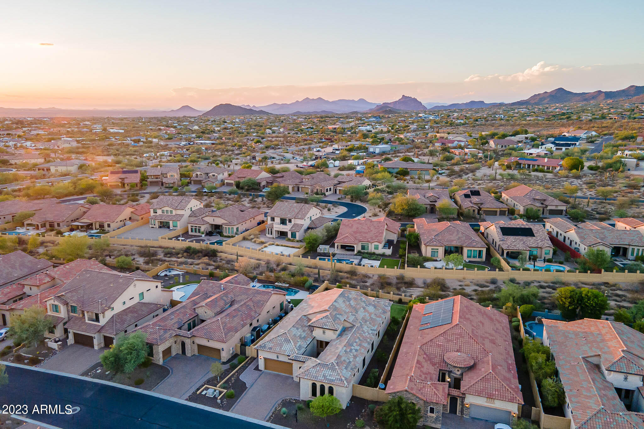 8518 E LOCKWOOD Street