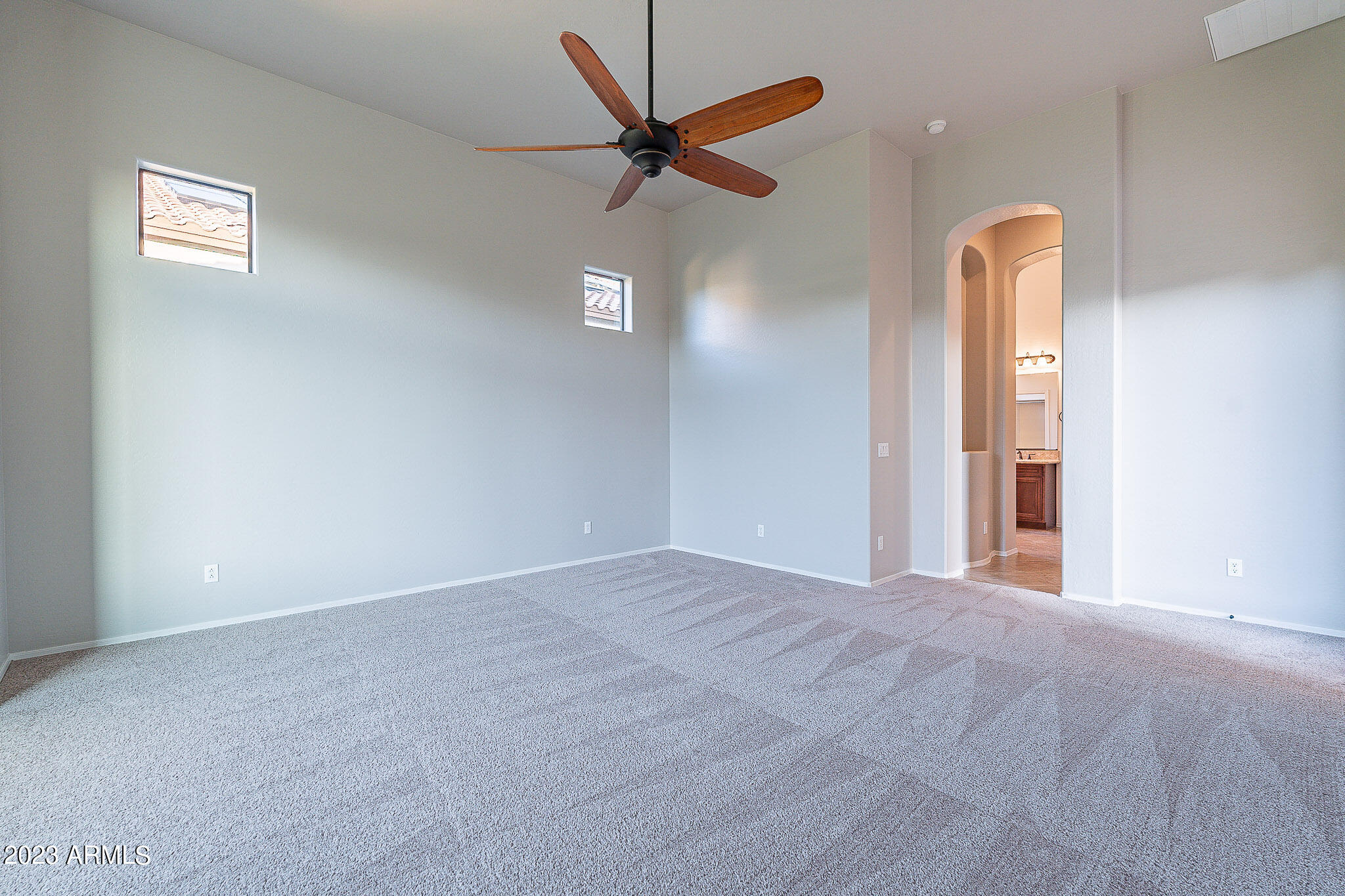 8518 E LOCKWOOD Street