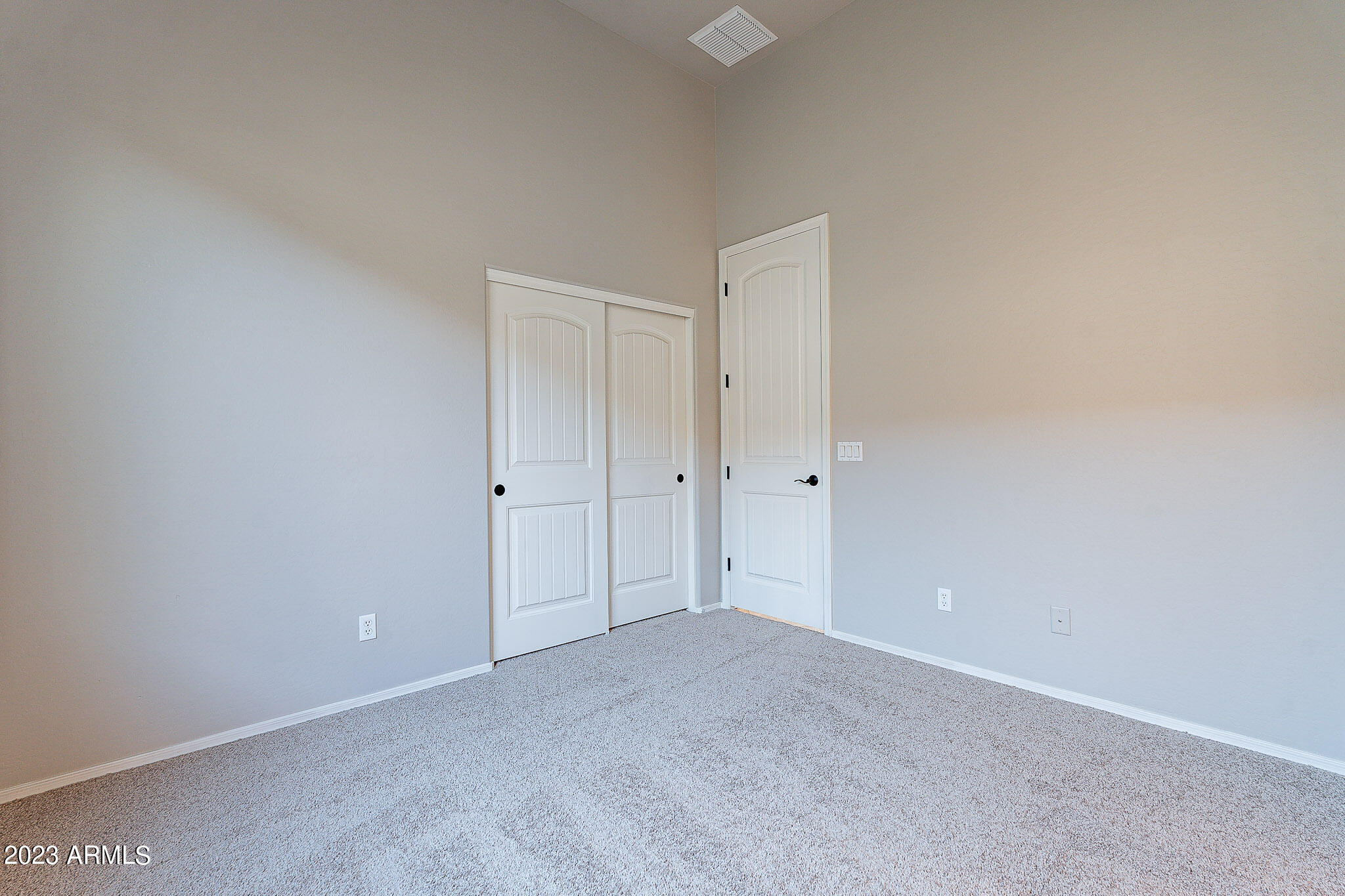 8518 E LOCKWOOD Street