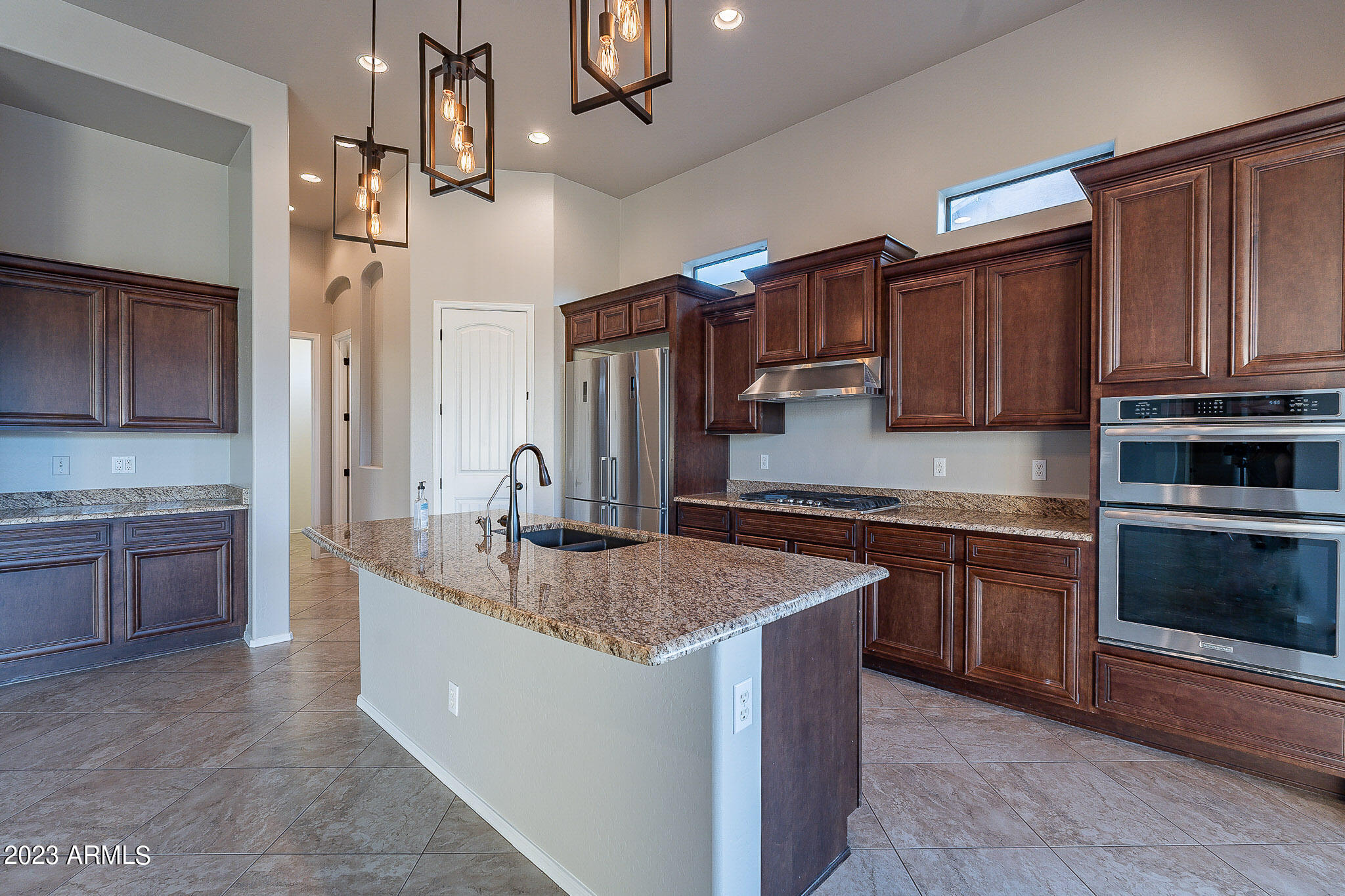 8518 E LOCKWOOD Street