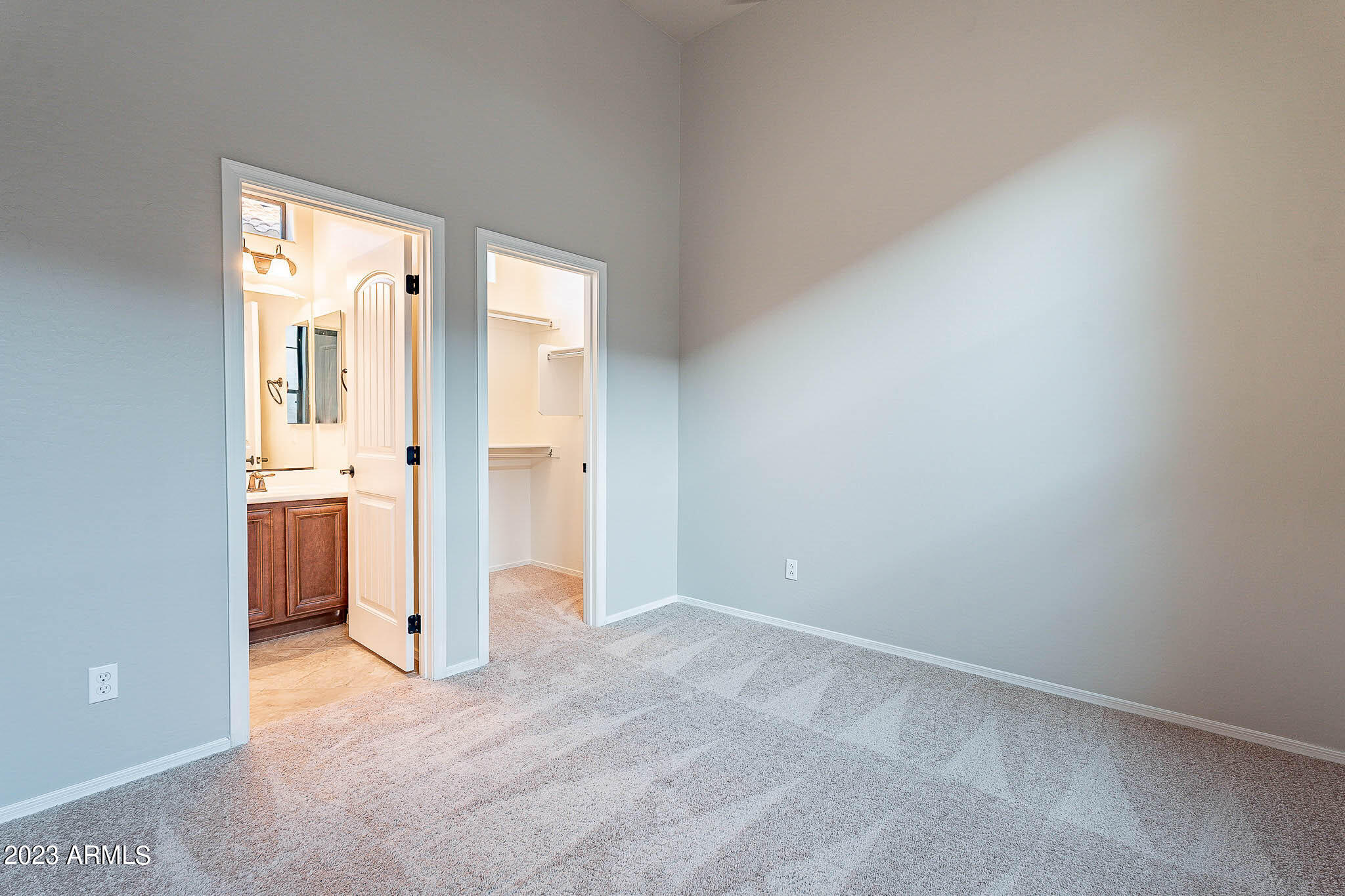 8518 E LOCKWOOD Street