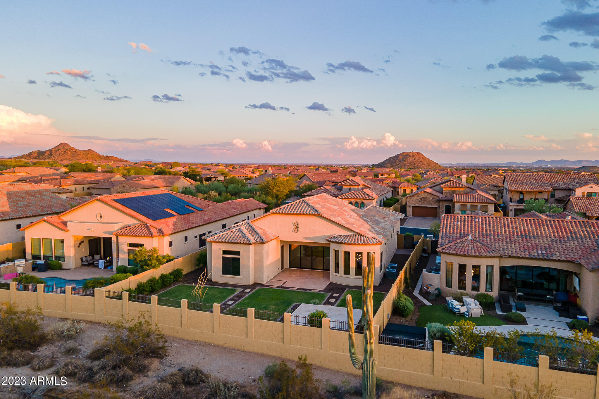 8518 E LOCKWOOD Street