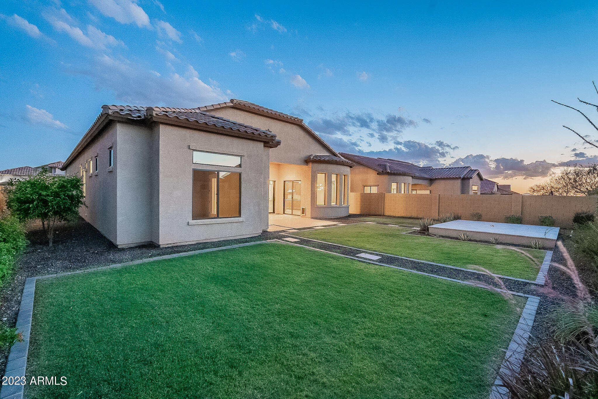 8518 E LOCKWOOD Street