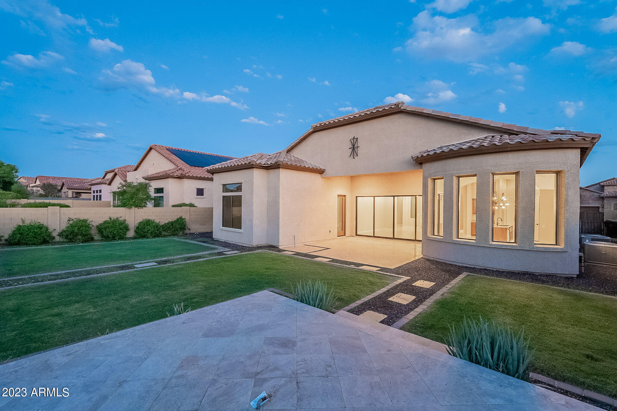 8518 E LOCKWOOD Street