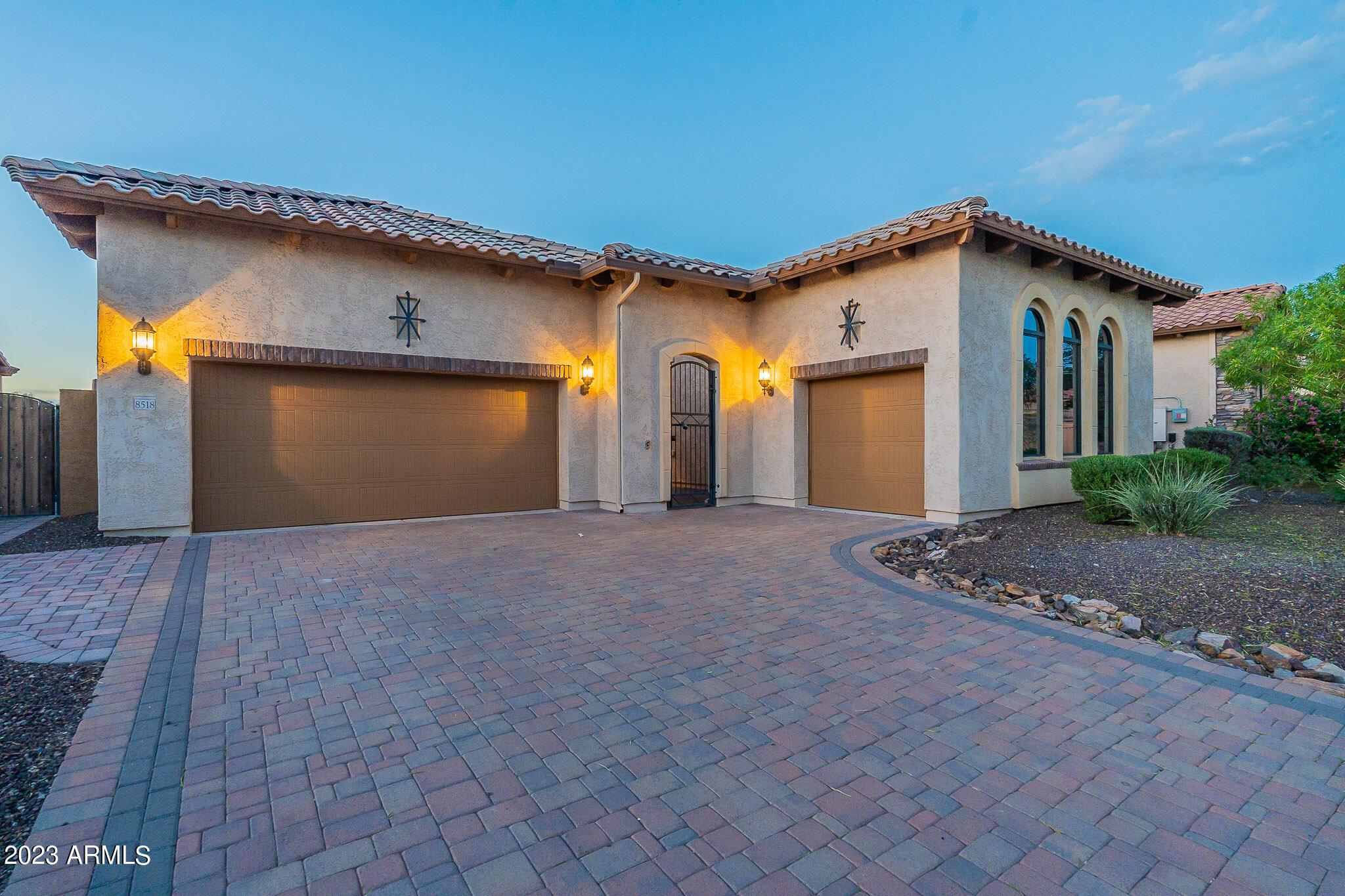 8518 E LOCKWOOD Street