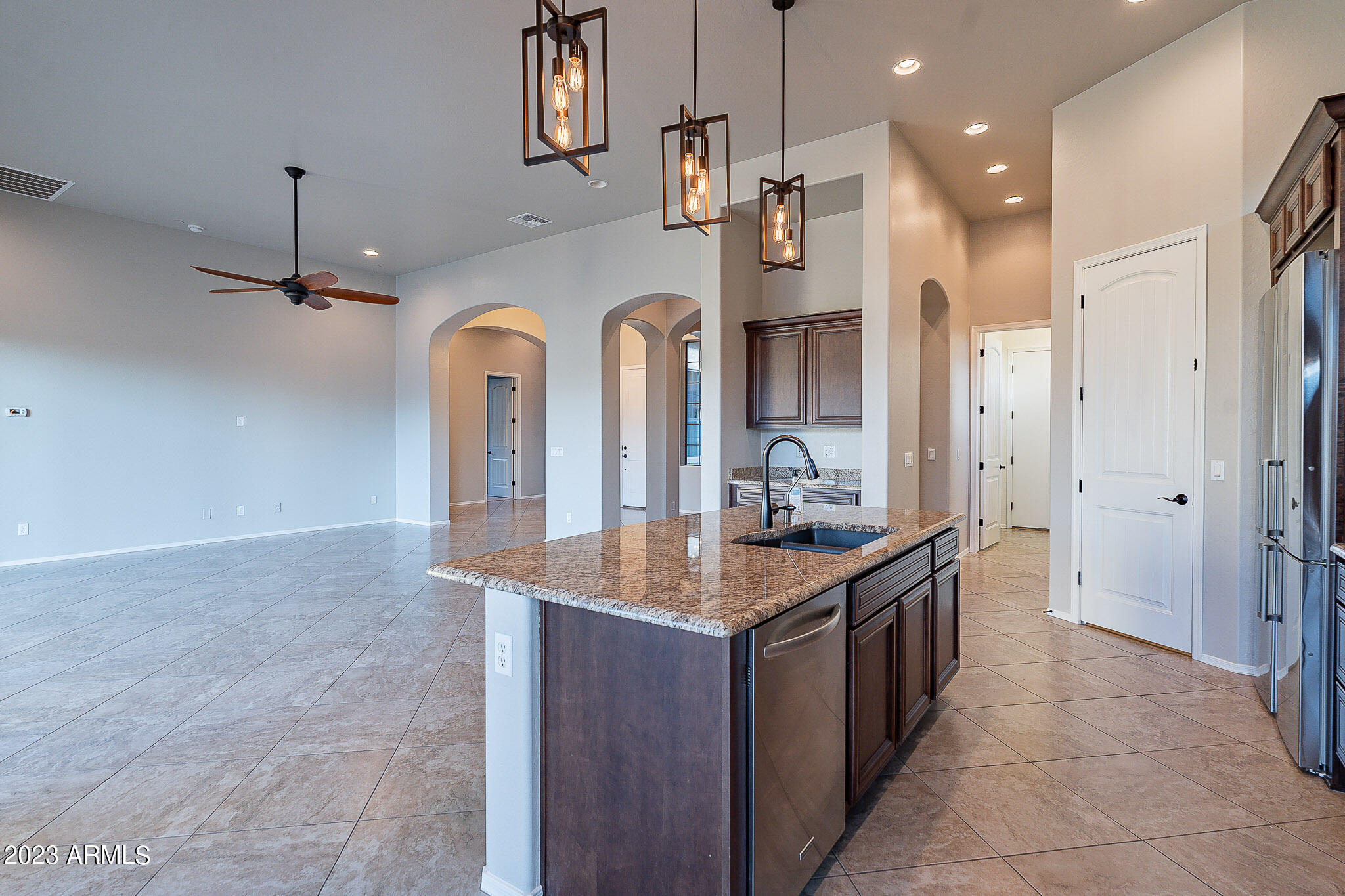 8518 E LOCKWOOD Street