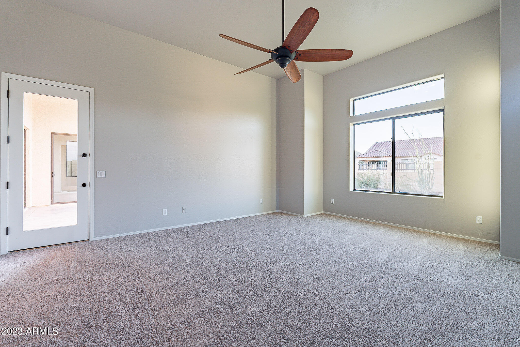 8518 E LOCKWOOD Street