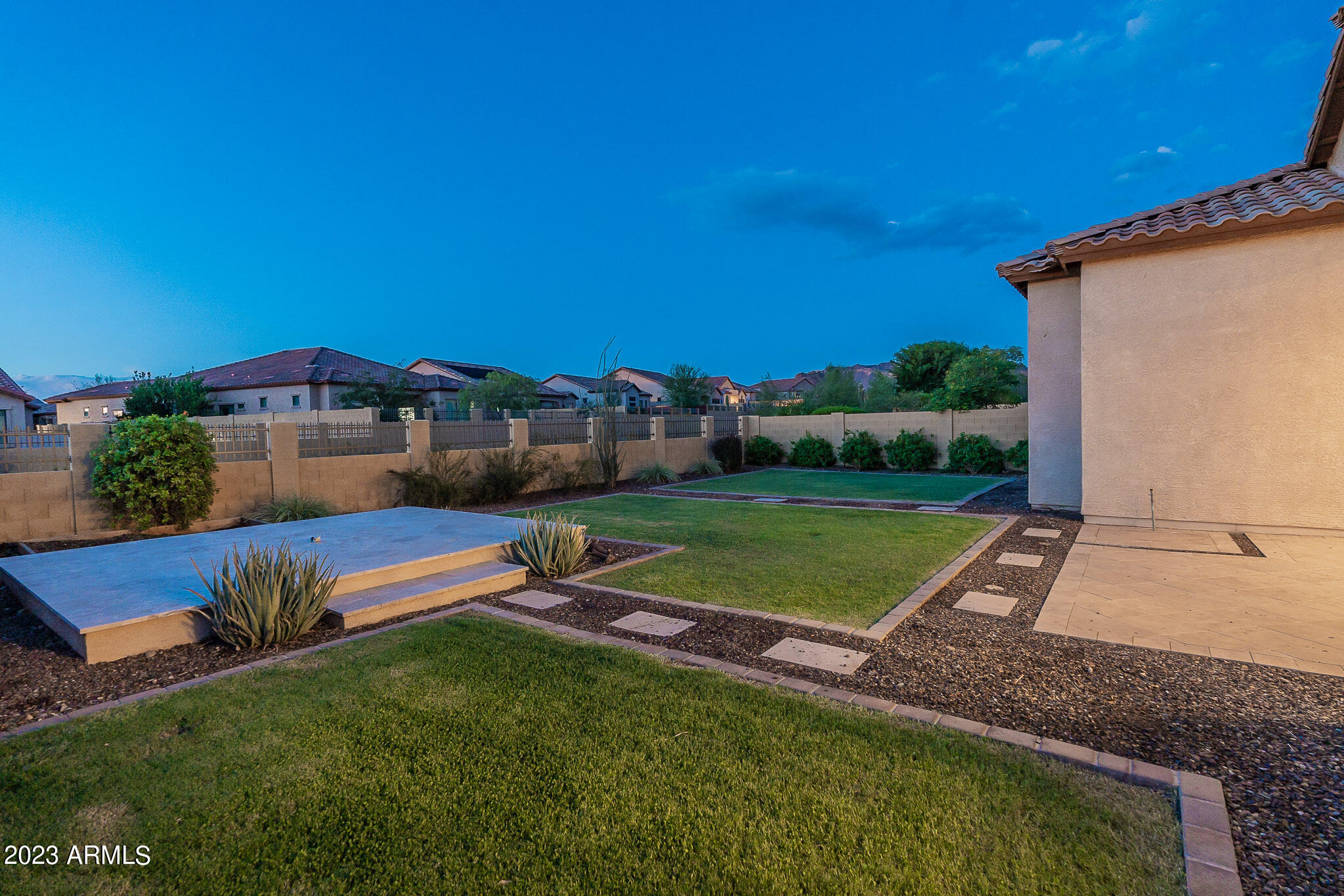 8518 E LOCKWOOD Street