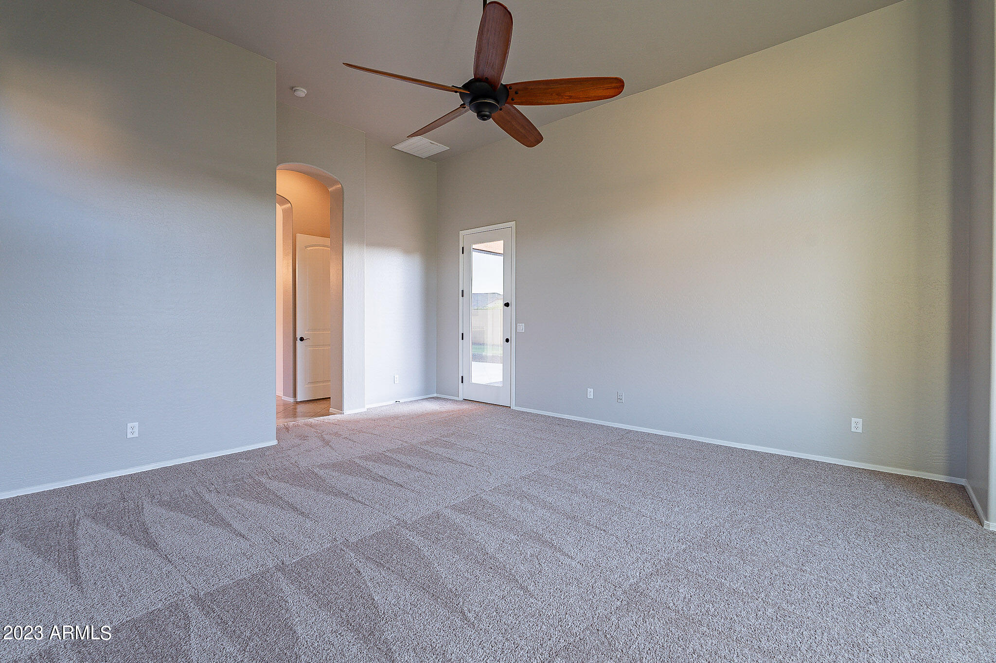 8518 E LOCKWOOD Street