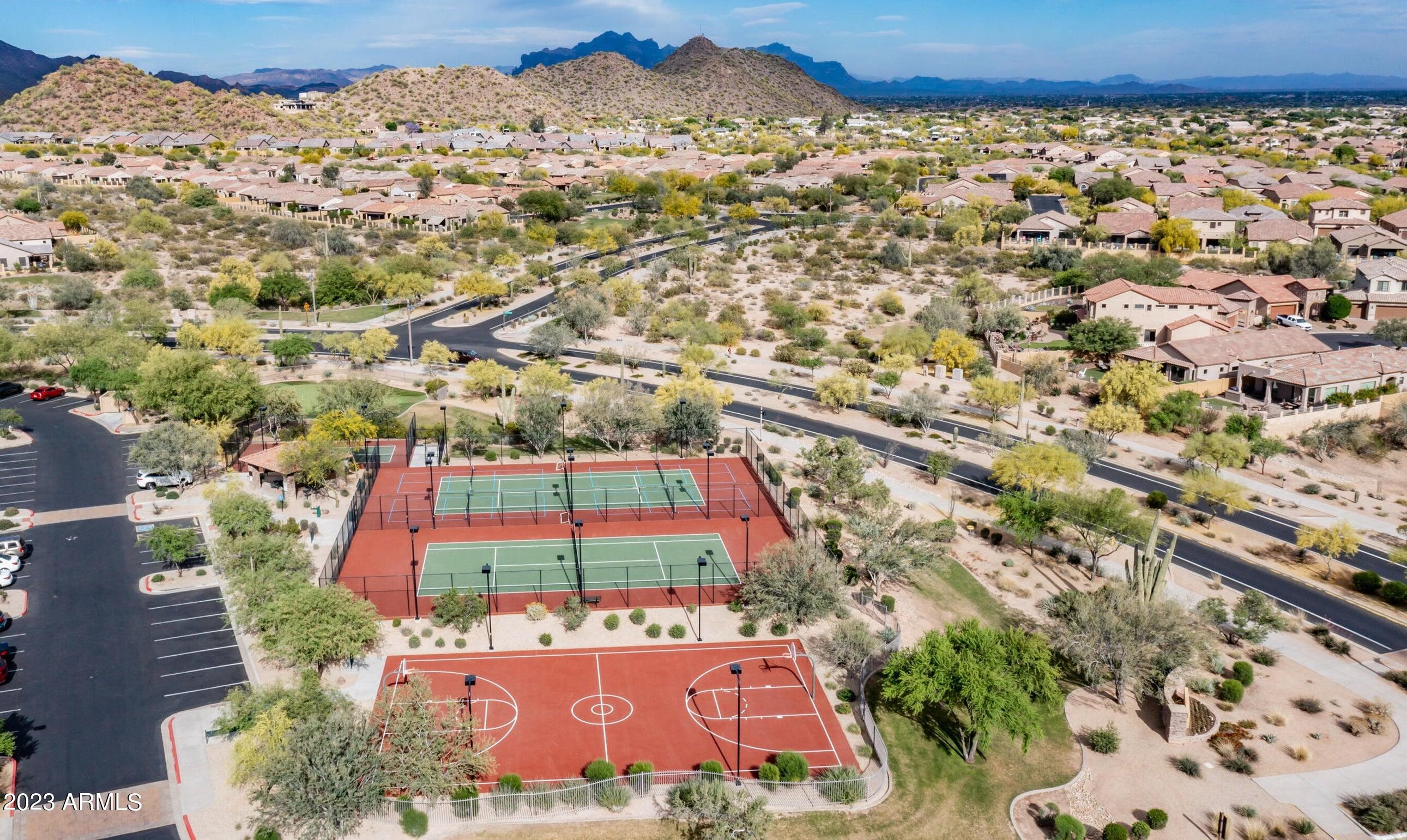 8518 E LOCKWOOD Street