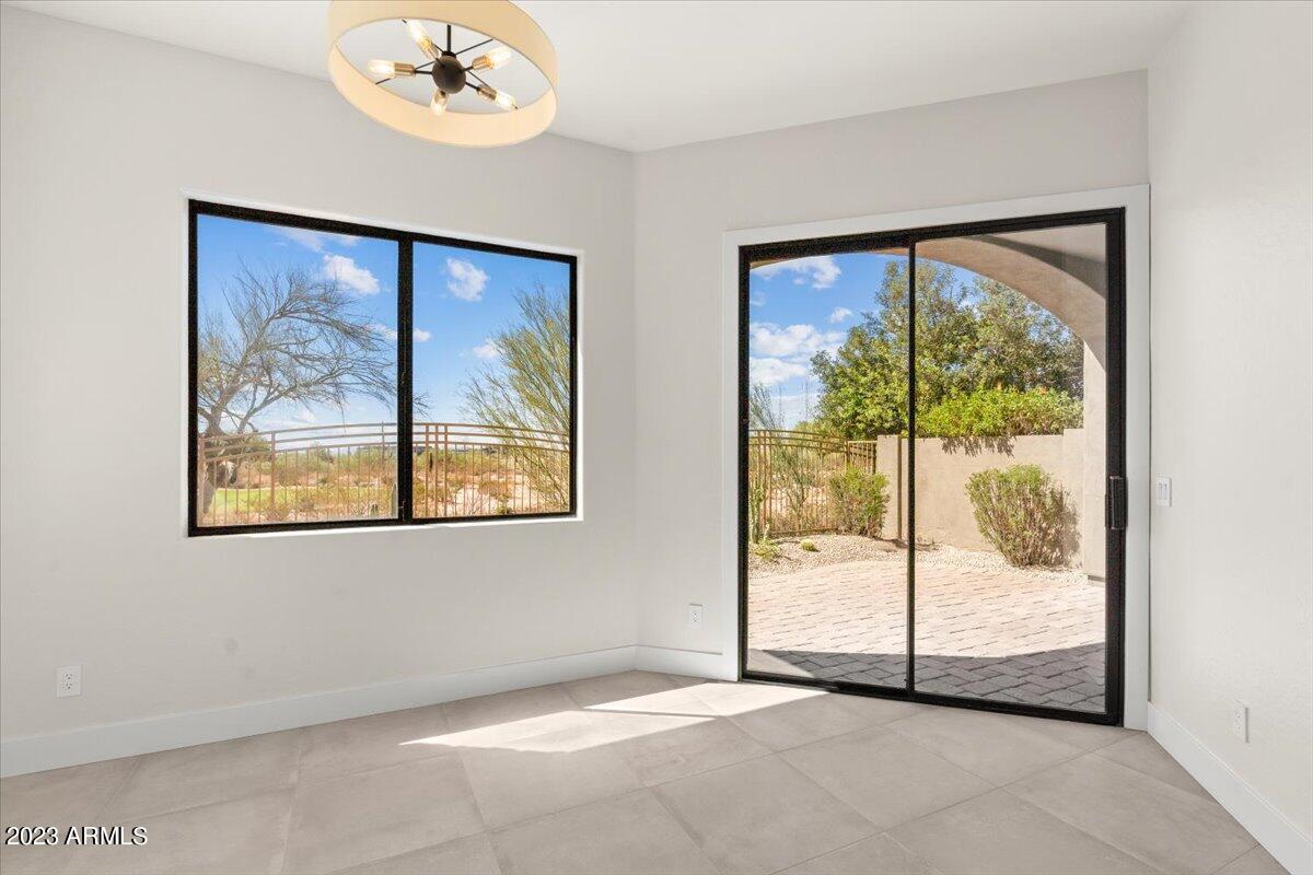 19550 N GRAYHAWK Drive, 1127