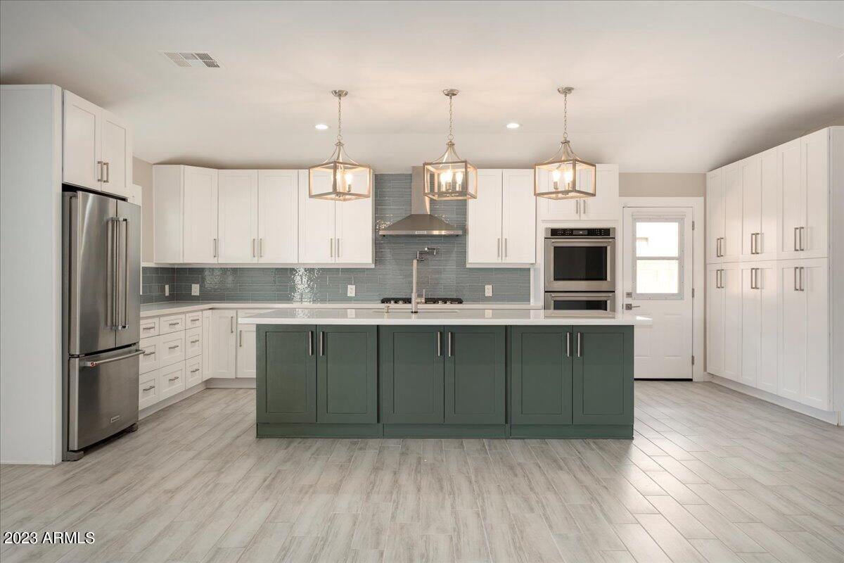 2428 N 68TH Place