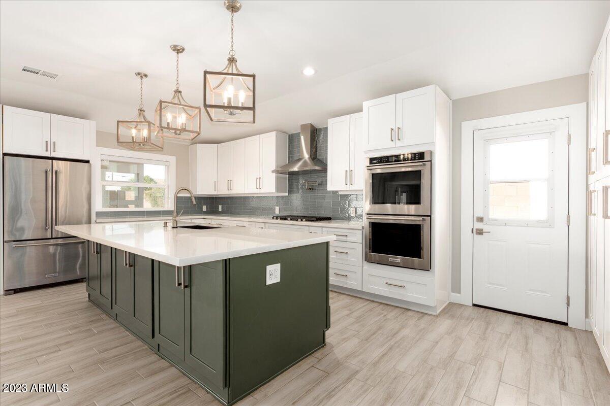 2428 N 68TH Place