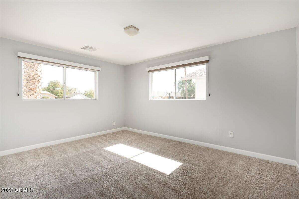 2428 N 68TH Place