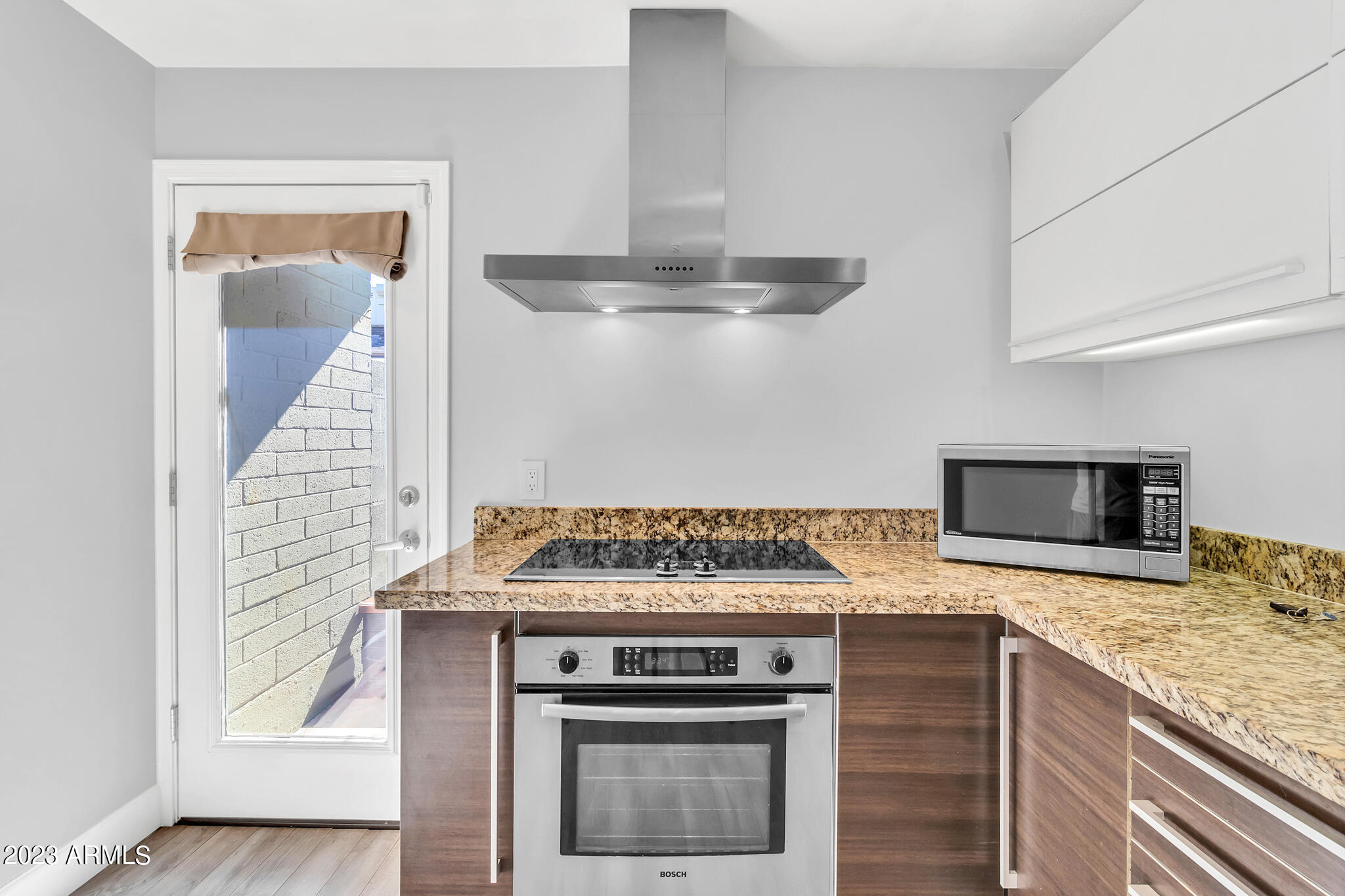 1850 E MARYLAND Avenue, 28