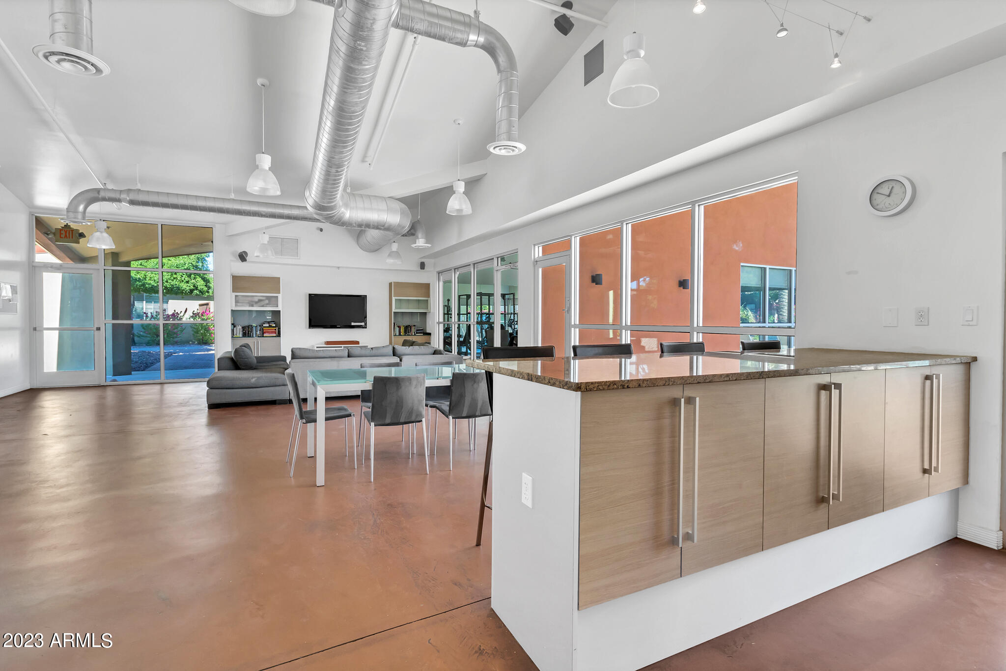 1850 E MARYLAND Avenue, 28