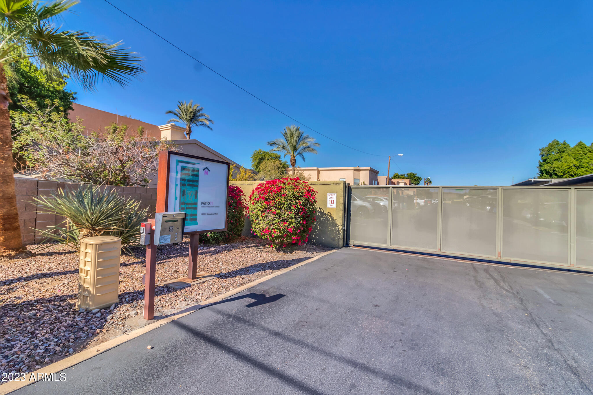 1850 E MARYLAND Avenue, 28