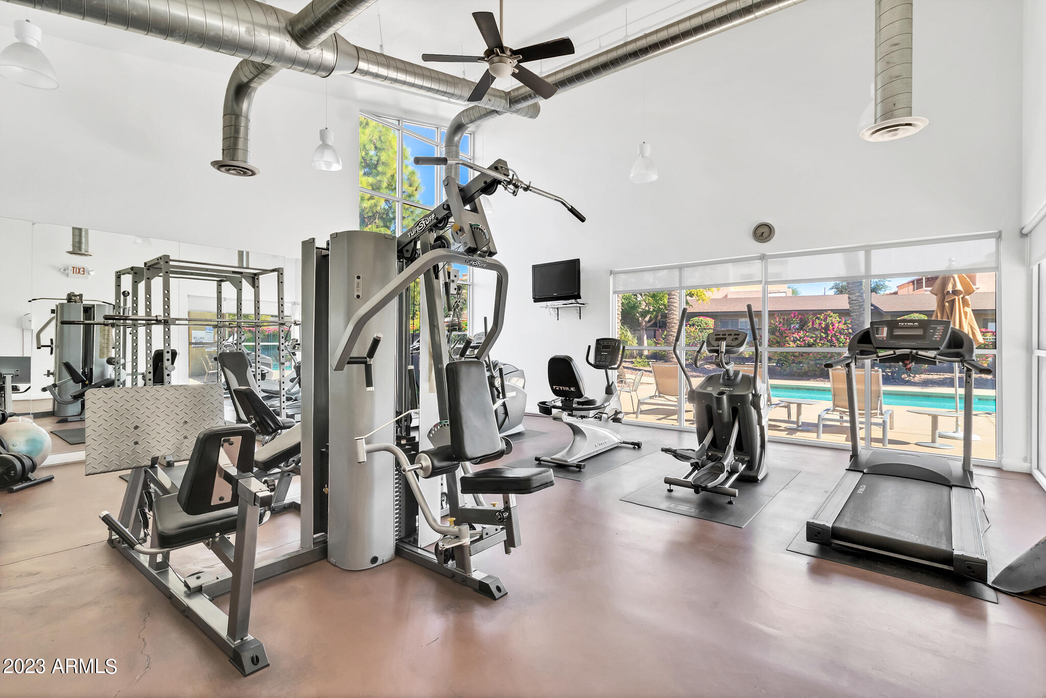 1850 E MARYLAND Avenue, 28