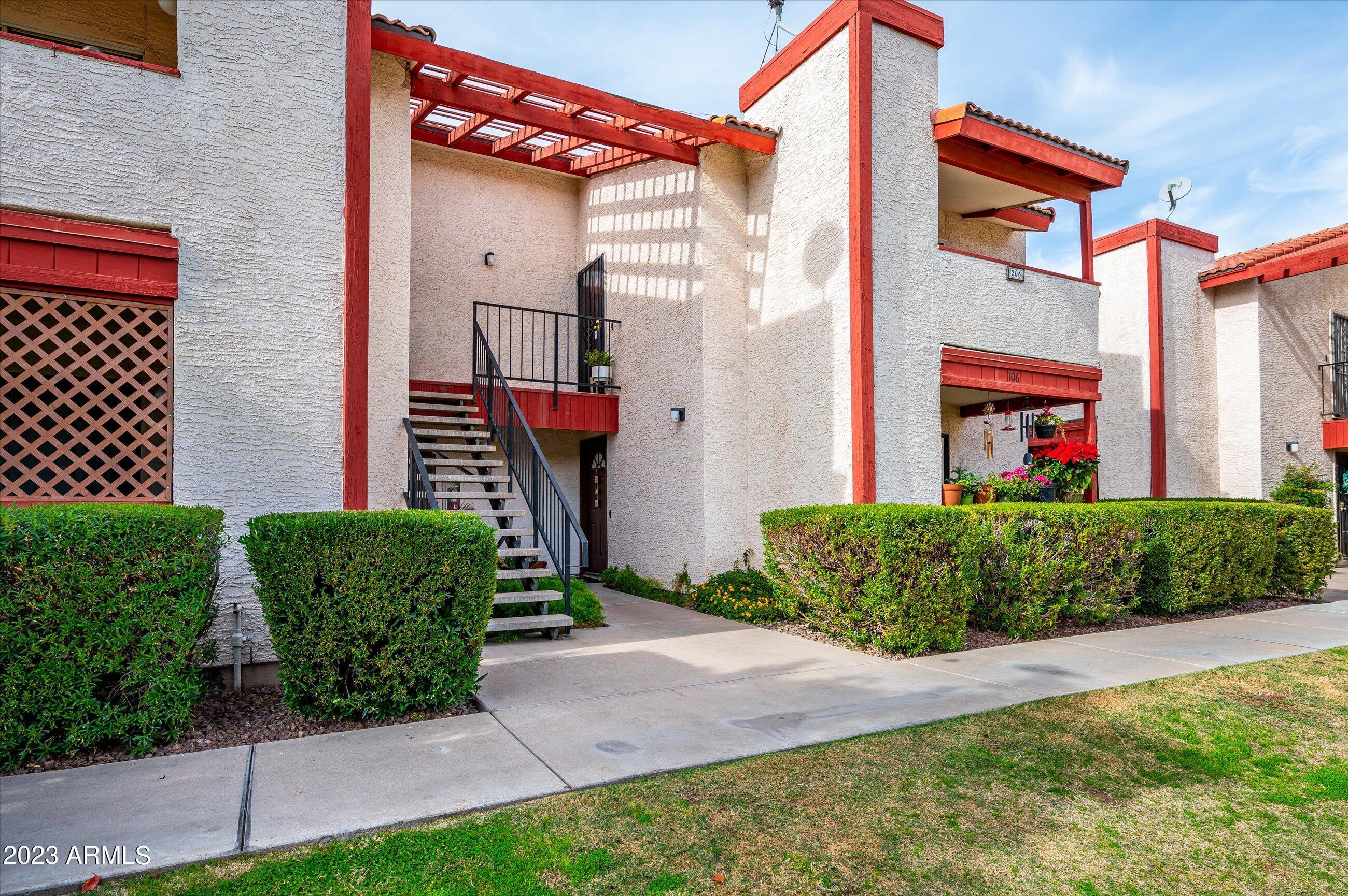 4211 E PALM Lane, 206