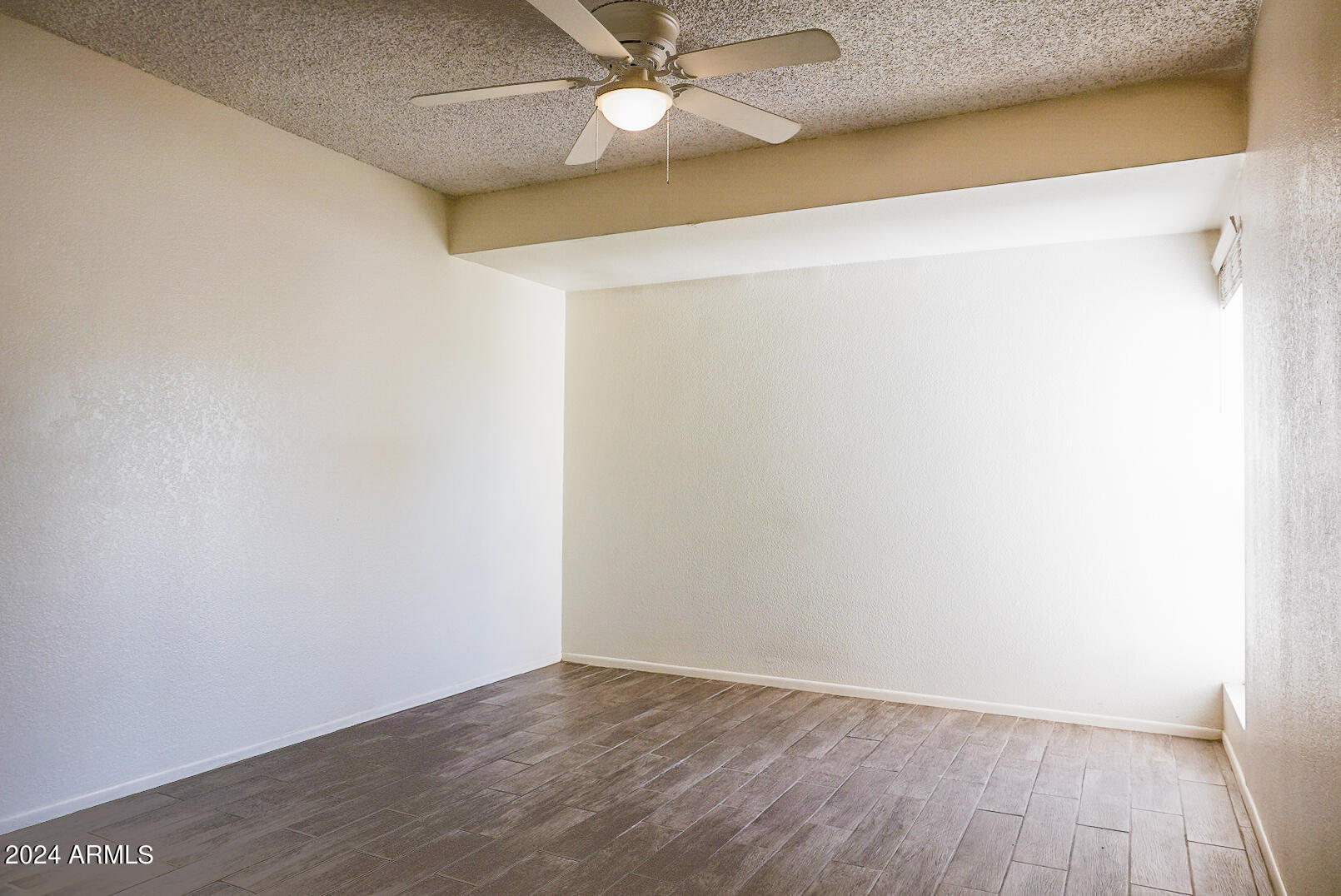 4211 E PALM Lane, 206