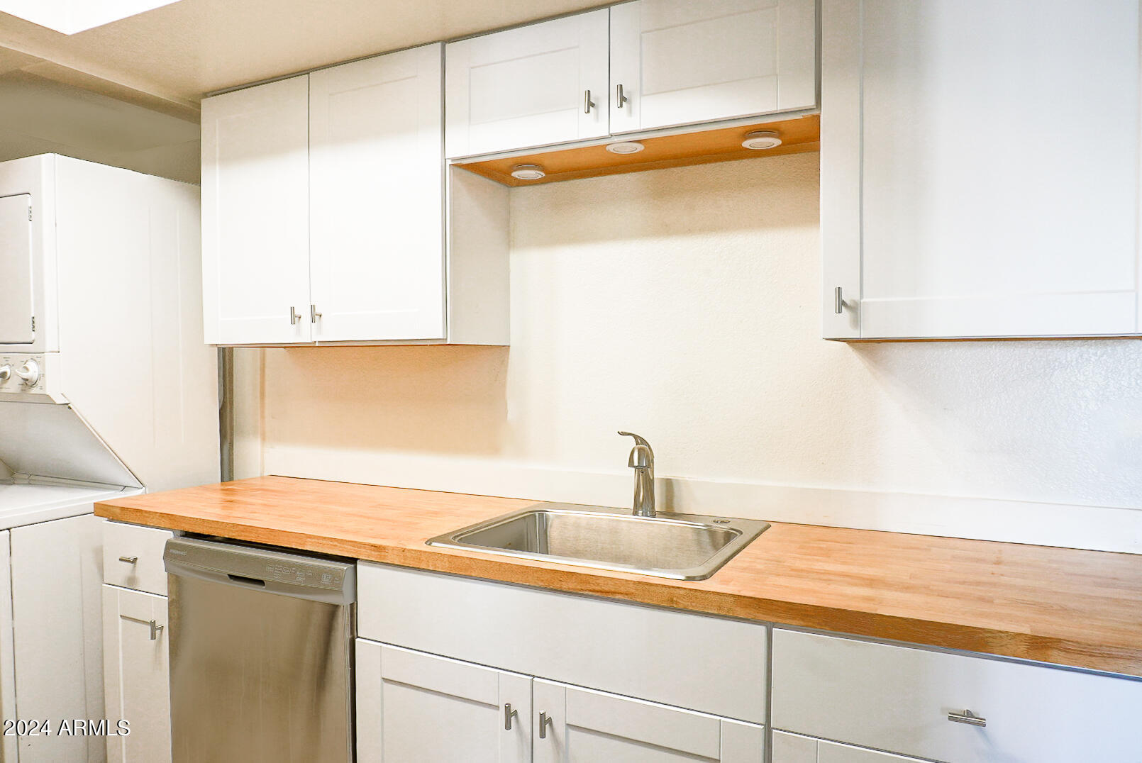 4211 E PALM Lane, 206