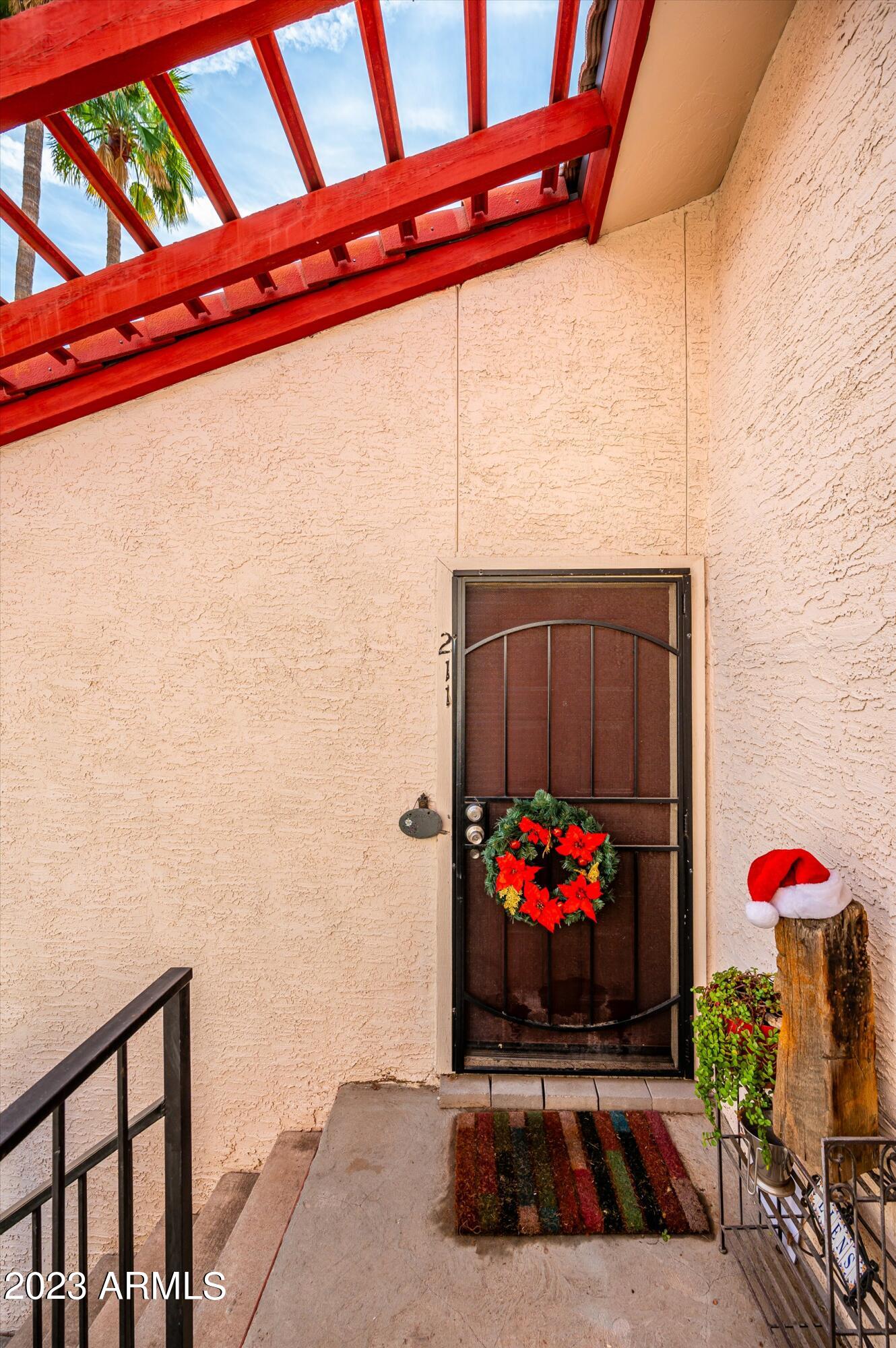 4211 E PALM Lane, 211