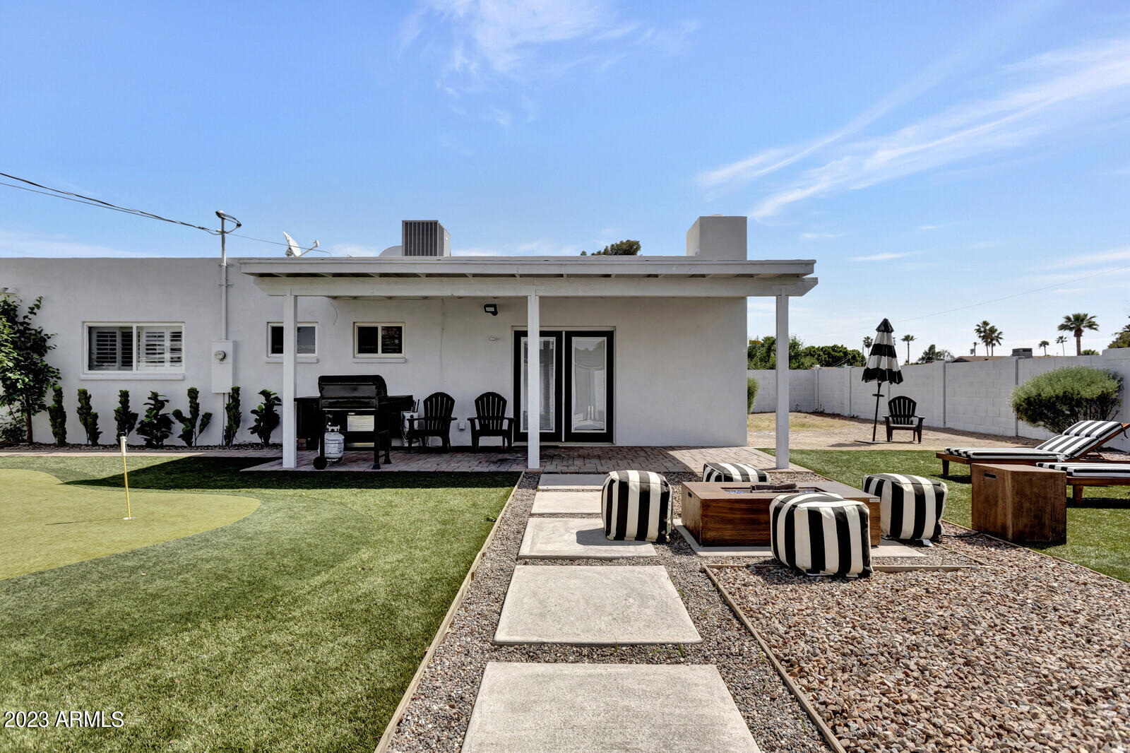 8402 E MACKENZIE Drive