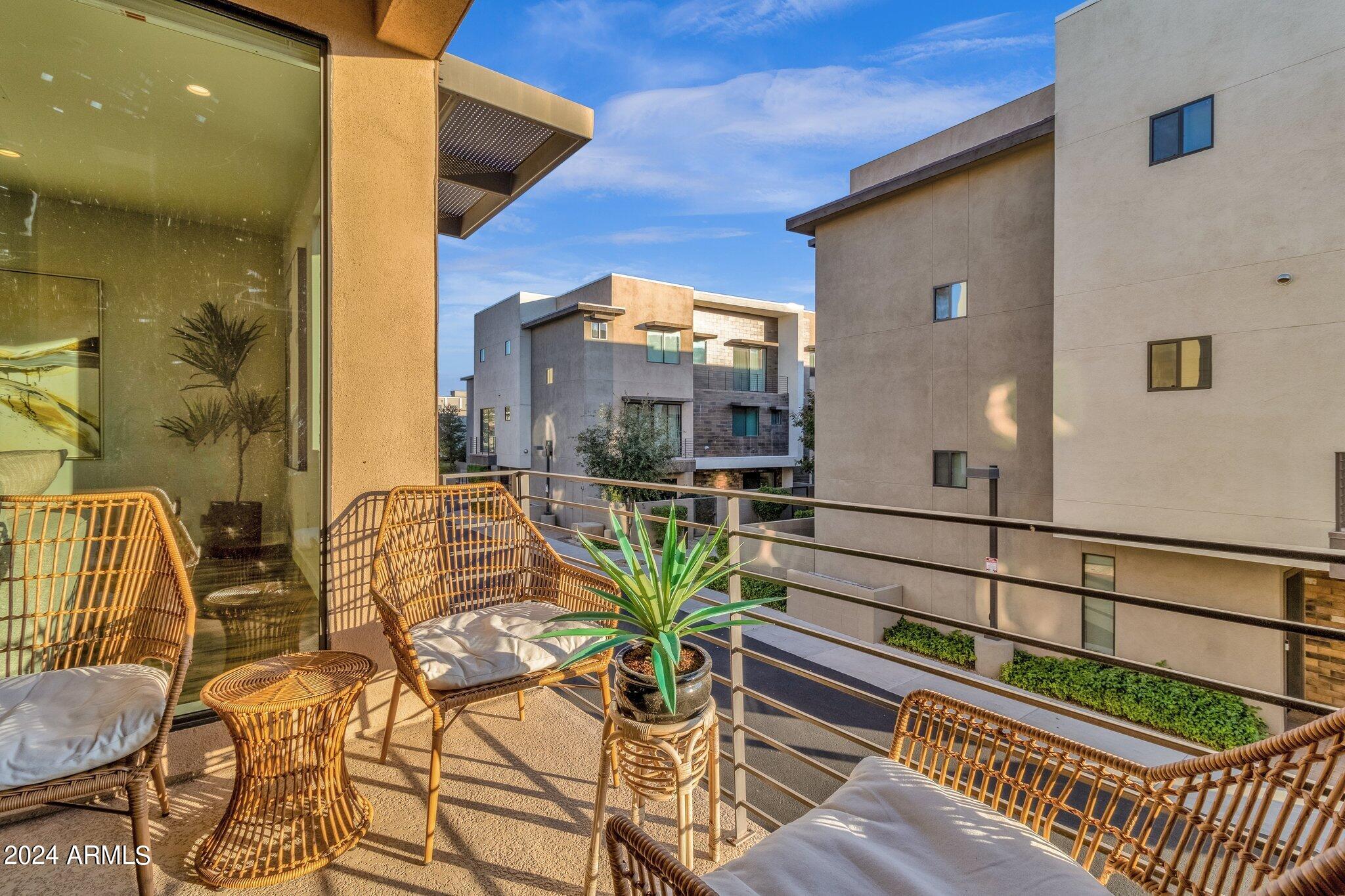 3233 N 70TH Street # 1021