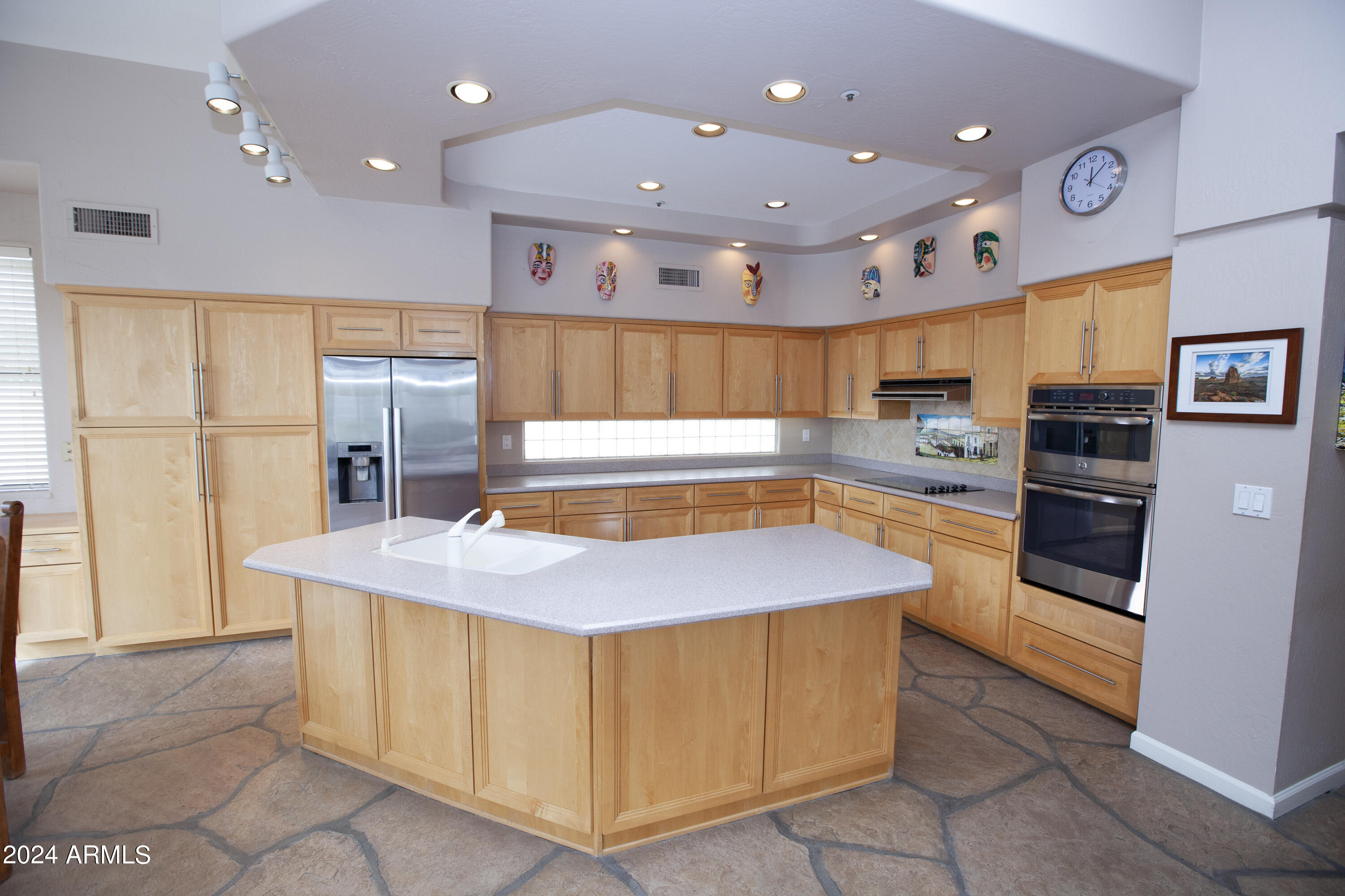 8155 E JENAN Drive