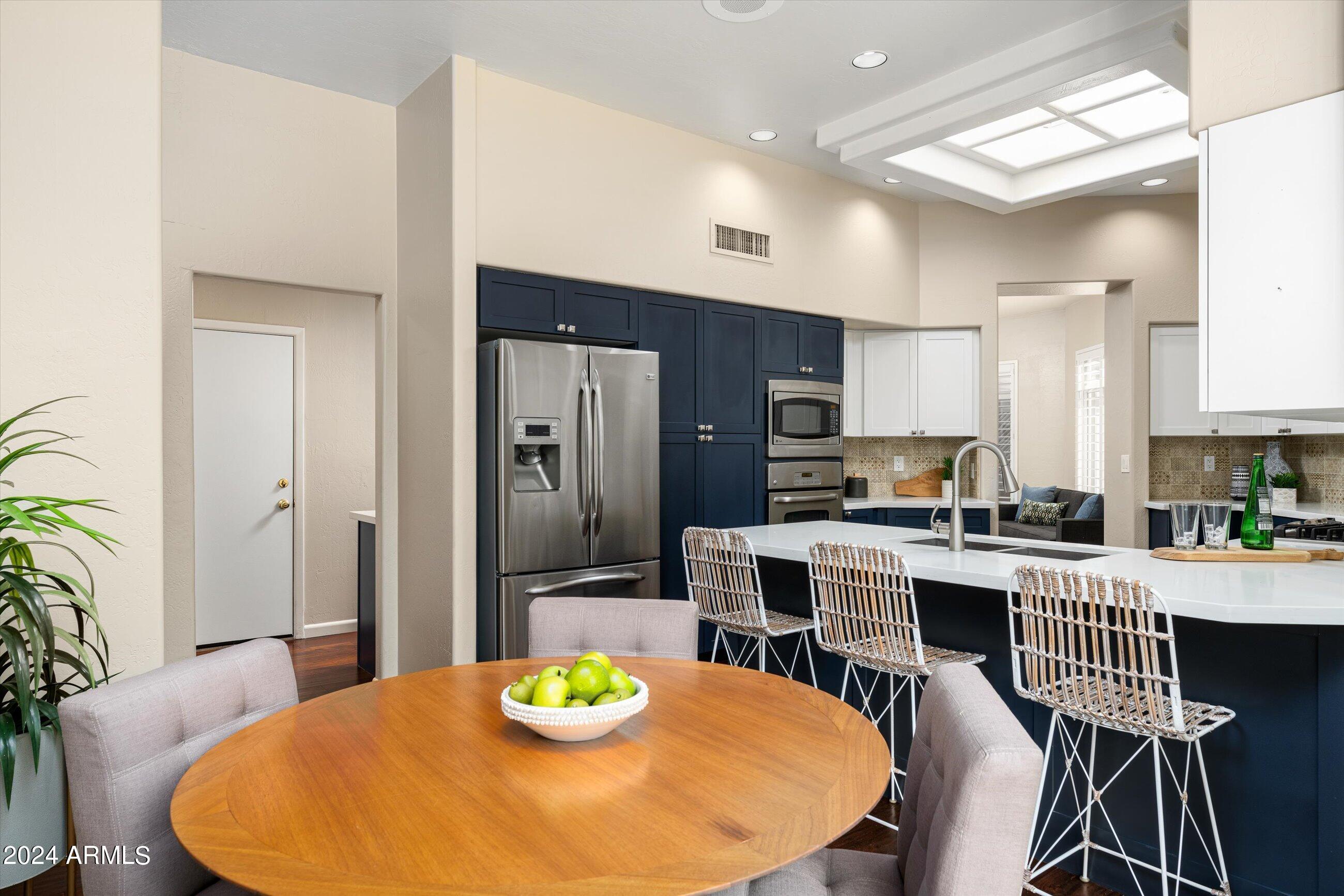 6711 E CAMELBACK Road 33