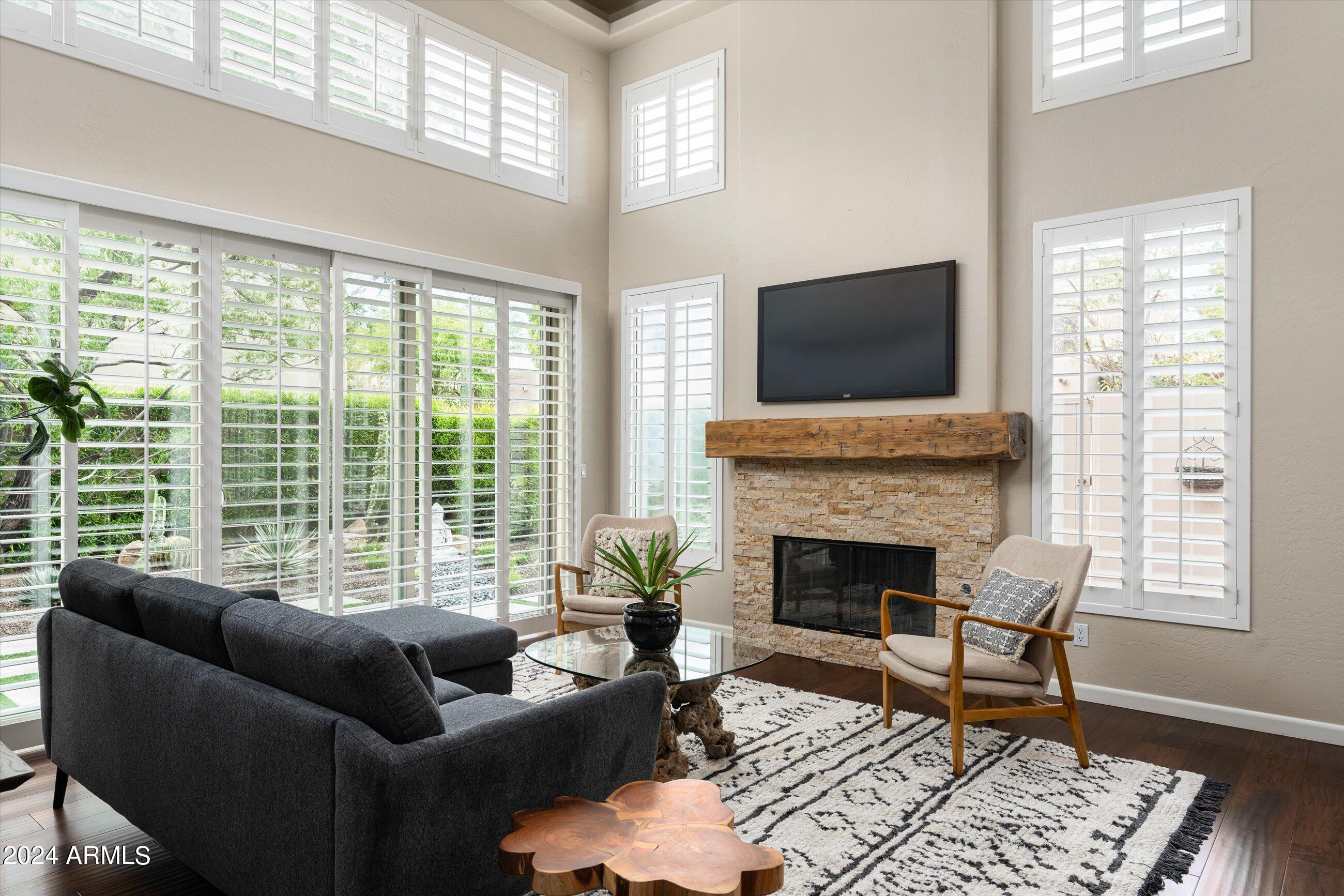 6711 E CAMELBACK Road 33