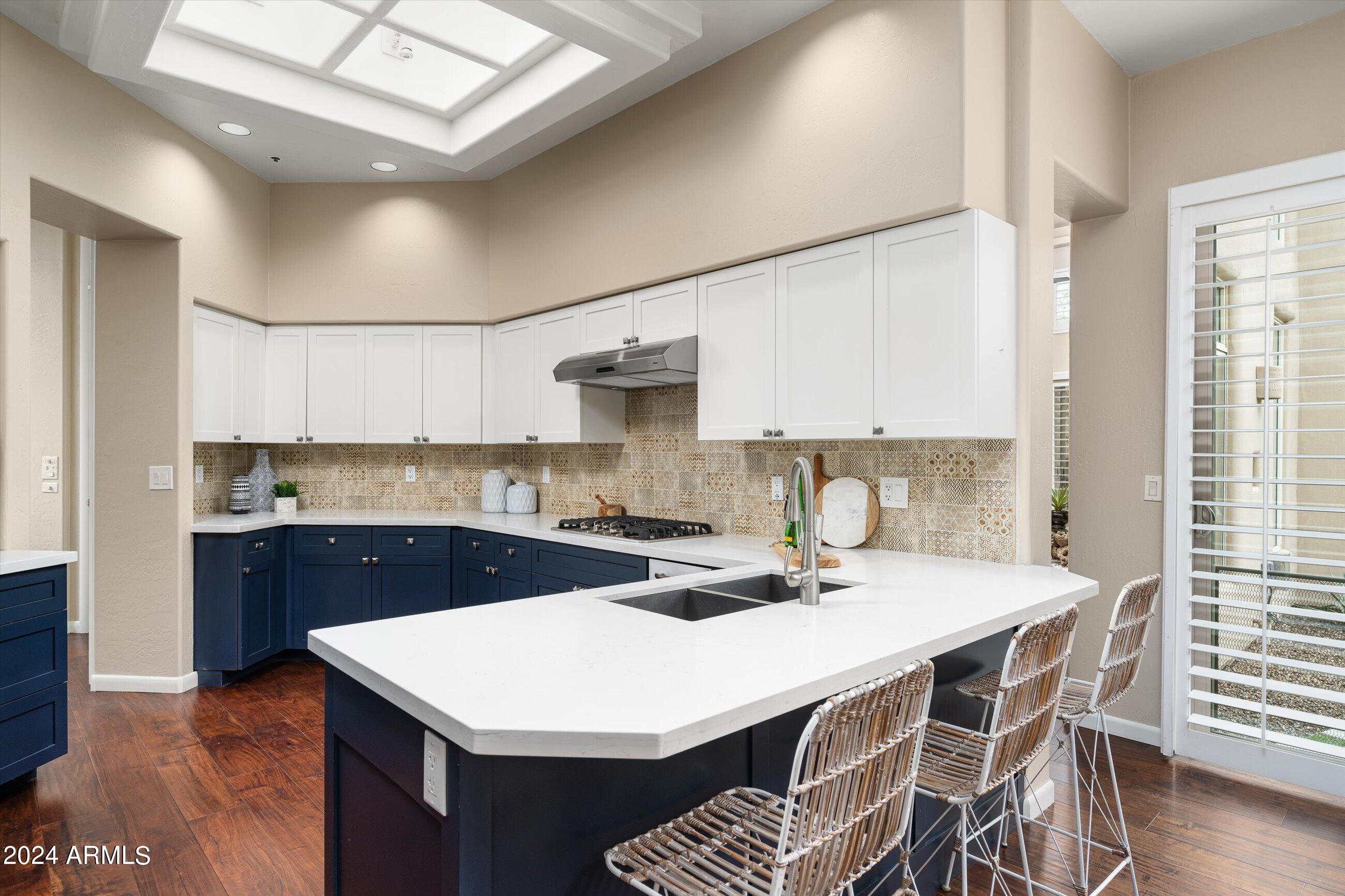 6711 E CAMELBACK Road 33