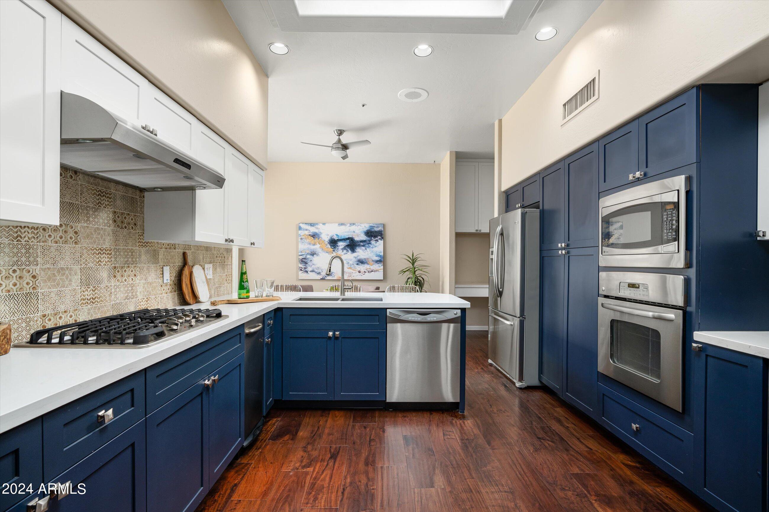 6711 E CAMELBACK Road 33