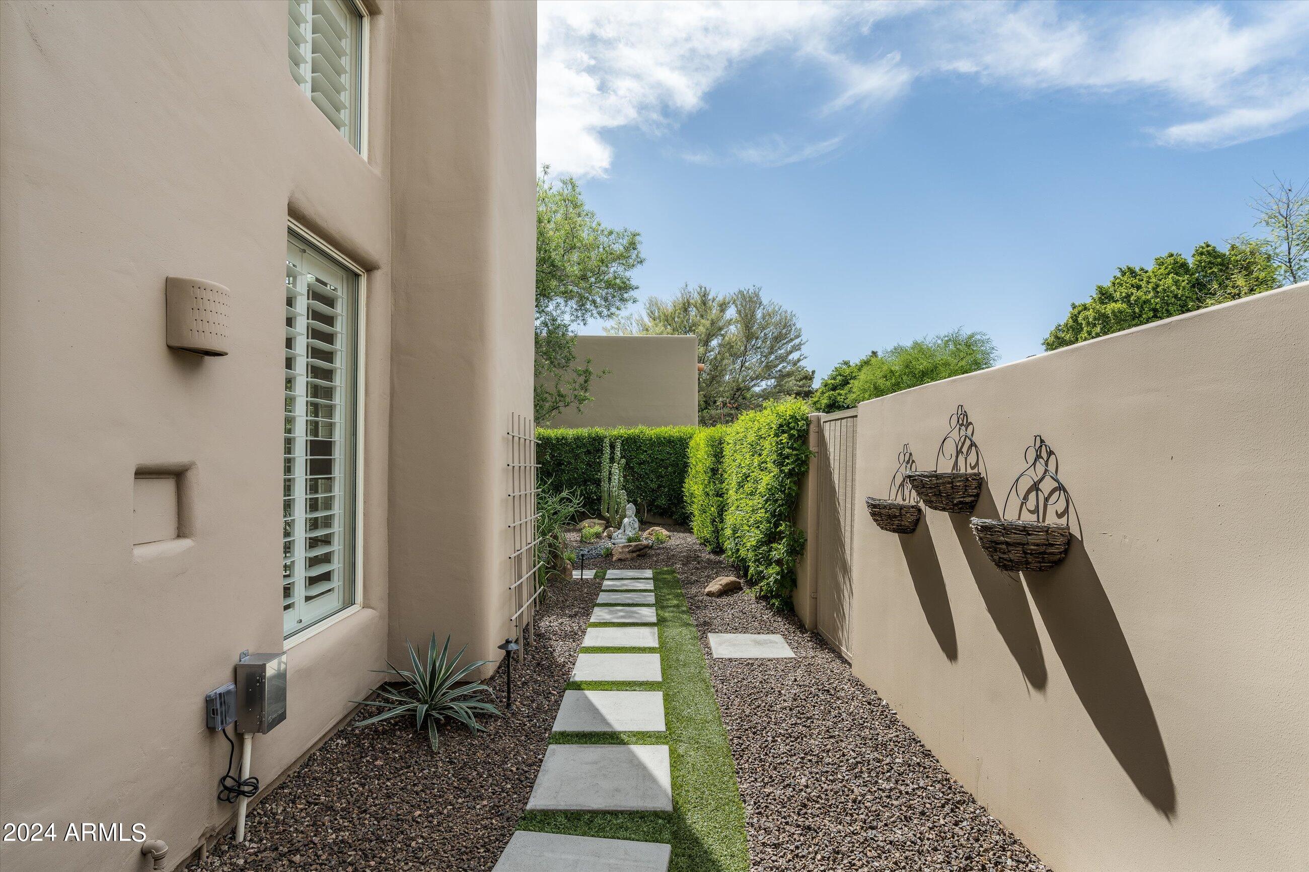 6711 E CAMELBACK Road 33