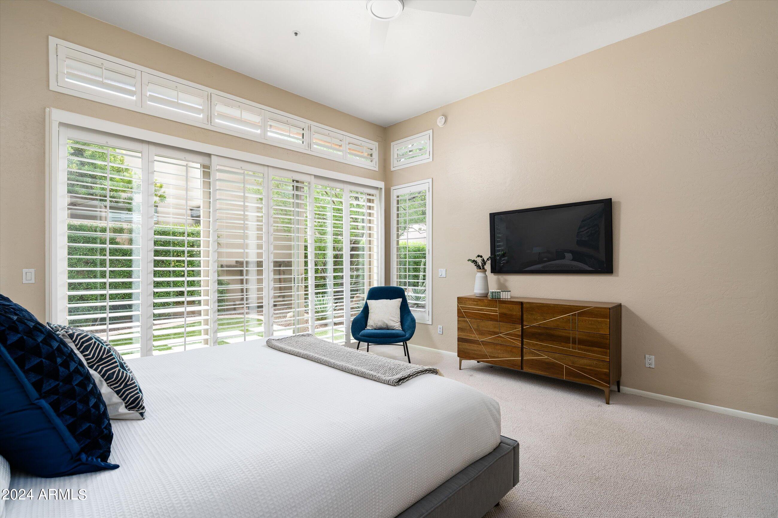 6711 E CAMELBACK Road 33