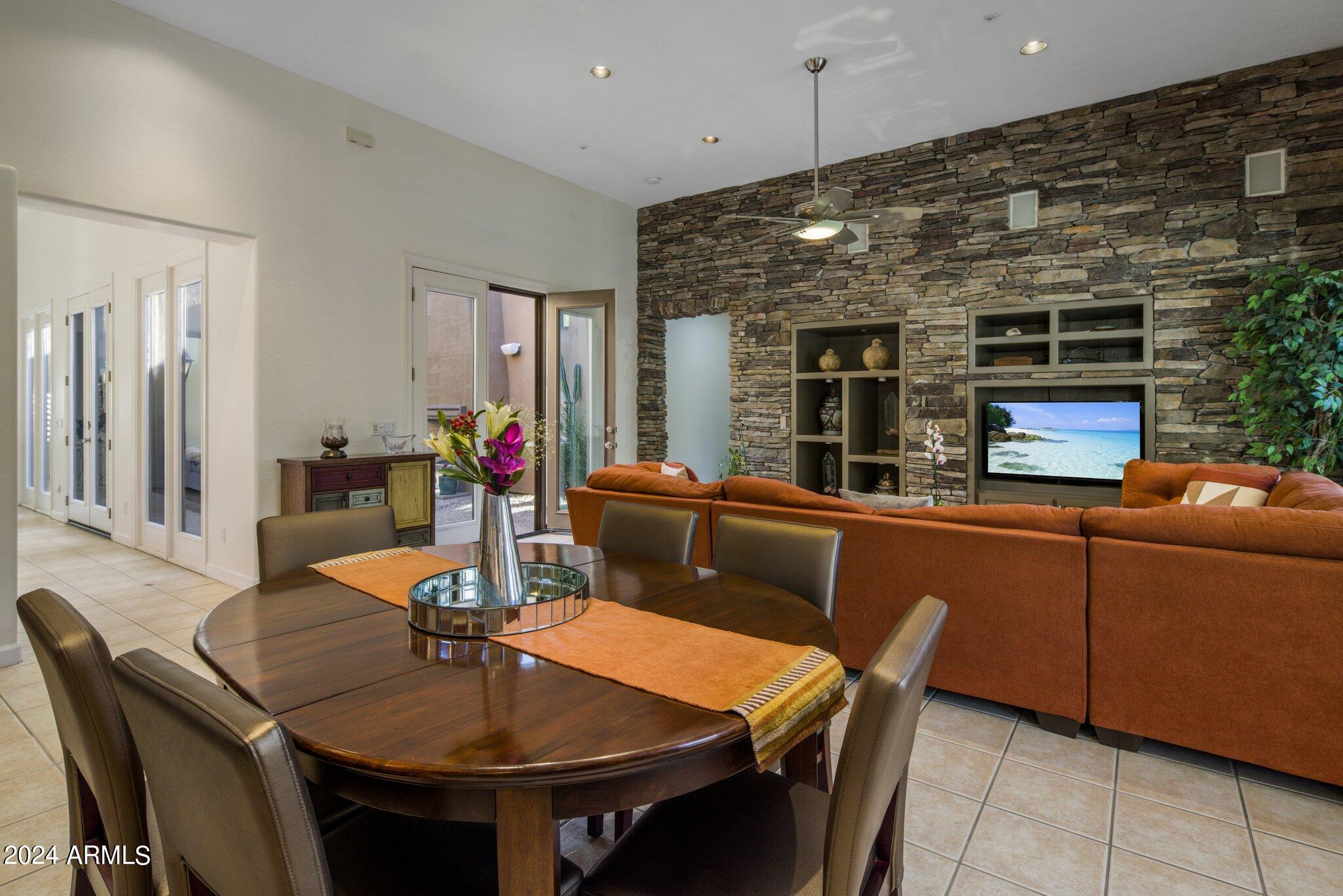 8512 E GILDED PERCH Drive