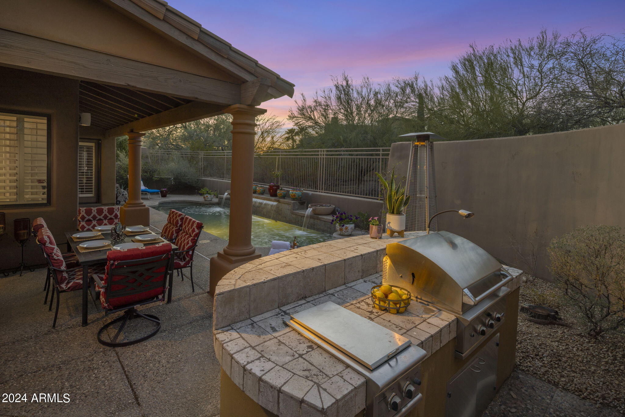 8512 E GILDED PERCH Drive