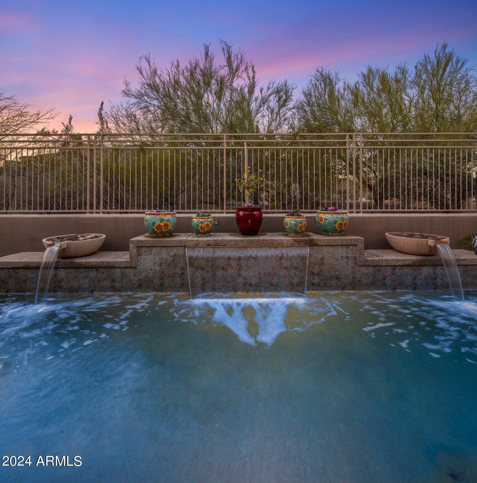 8512 E GILDED PERCH Drive