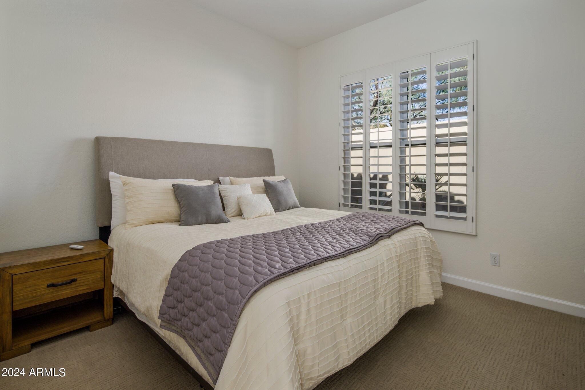 8512 E GILDED PERCH Drive