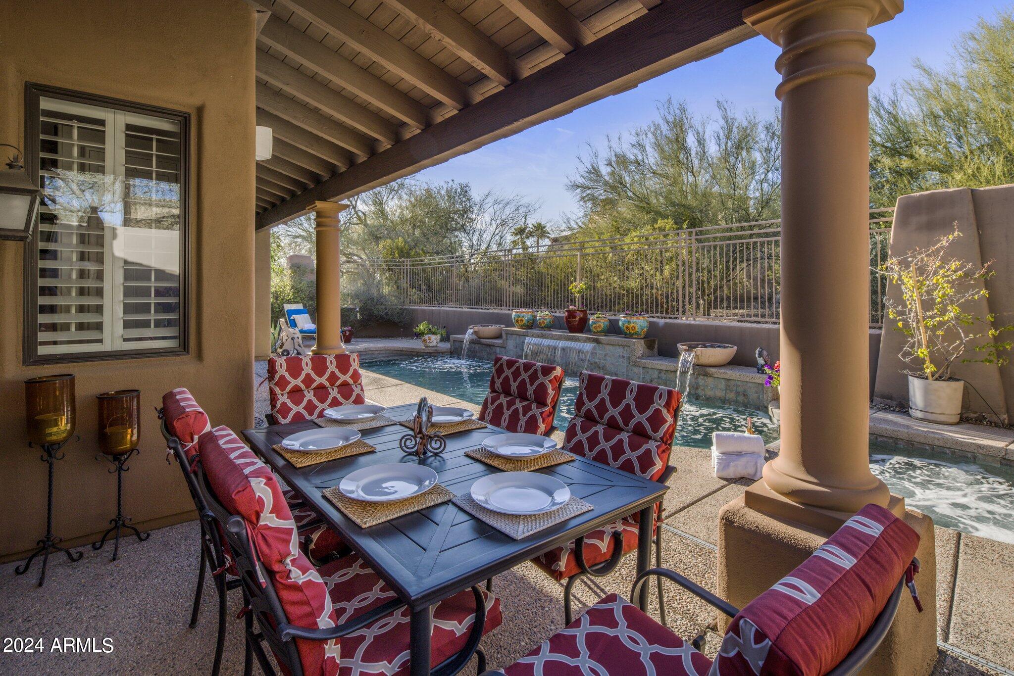 8512 E GILDED PERCH Drive