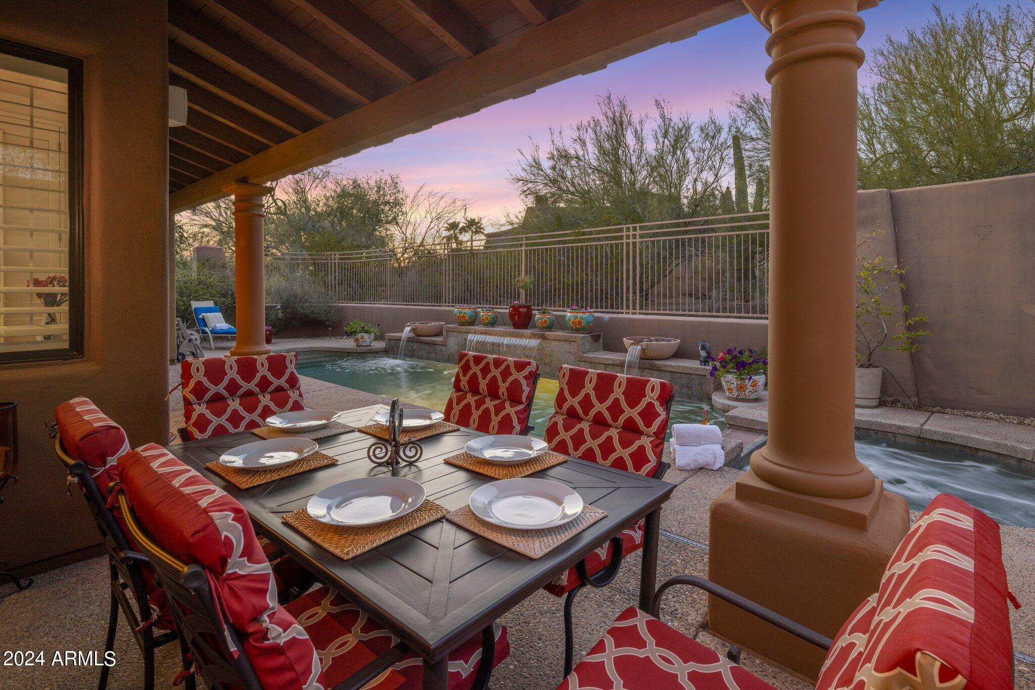 8512 E GILDED PERCH Drive