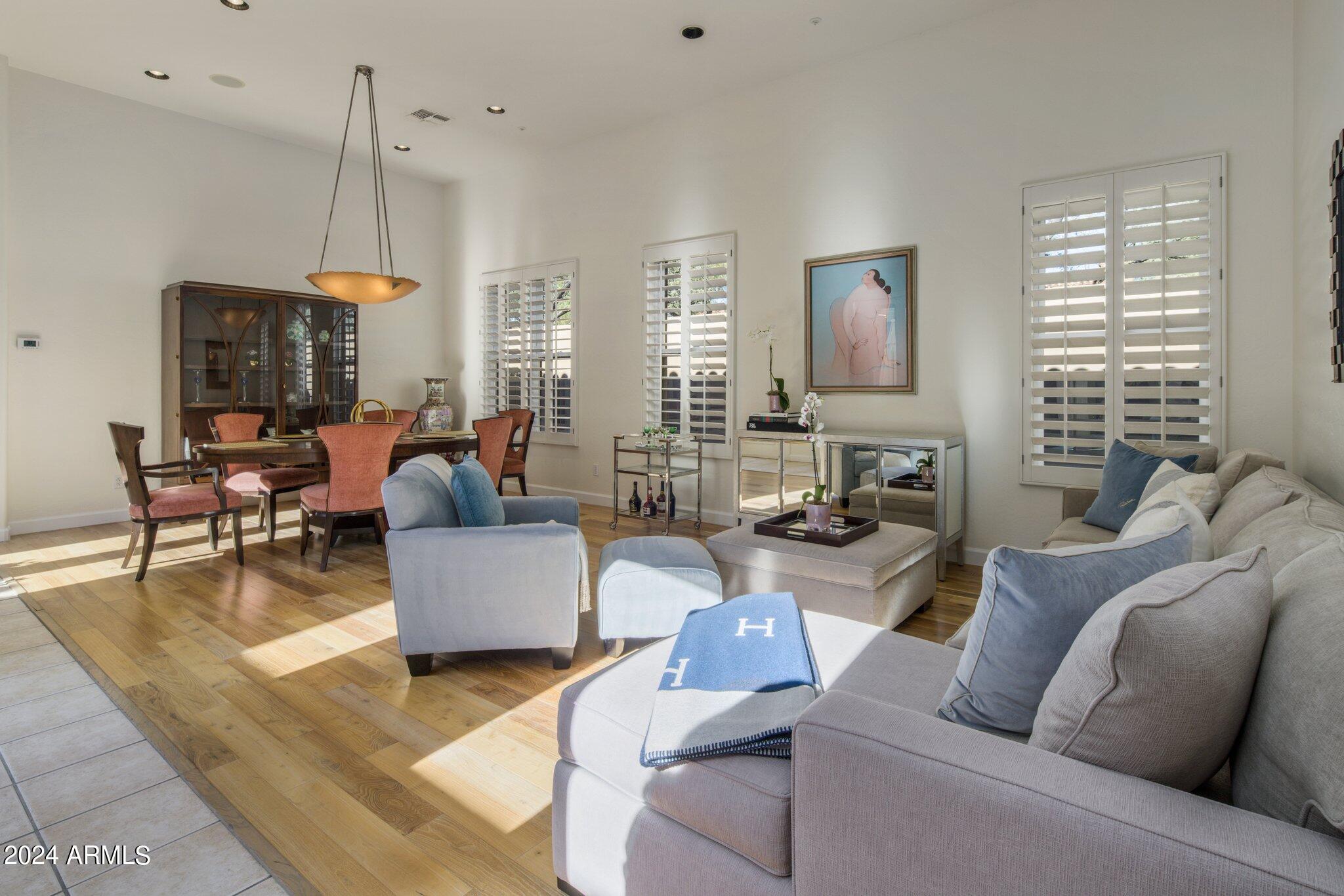 8512 E GILDED PERCH Drive