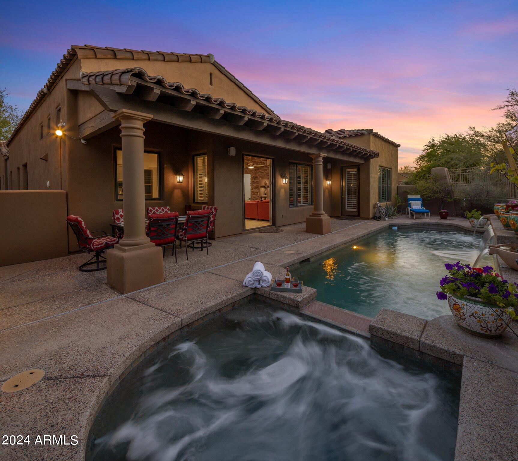 8512 E GILDED PERCH Drive