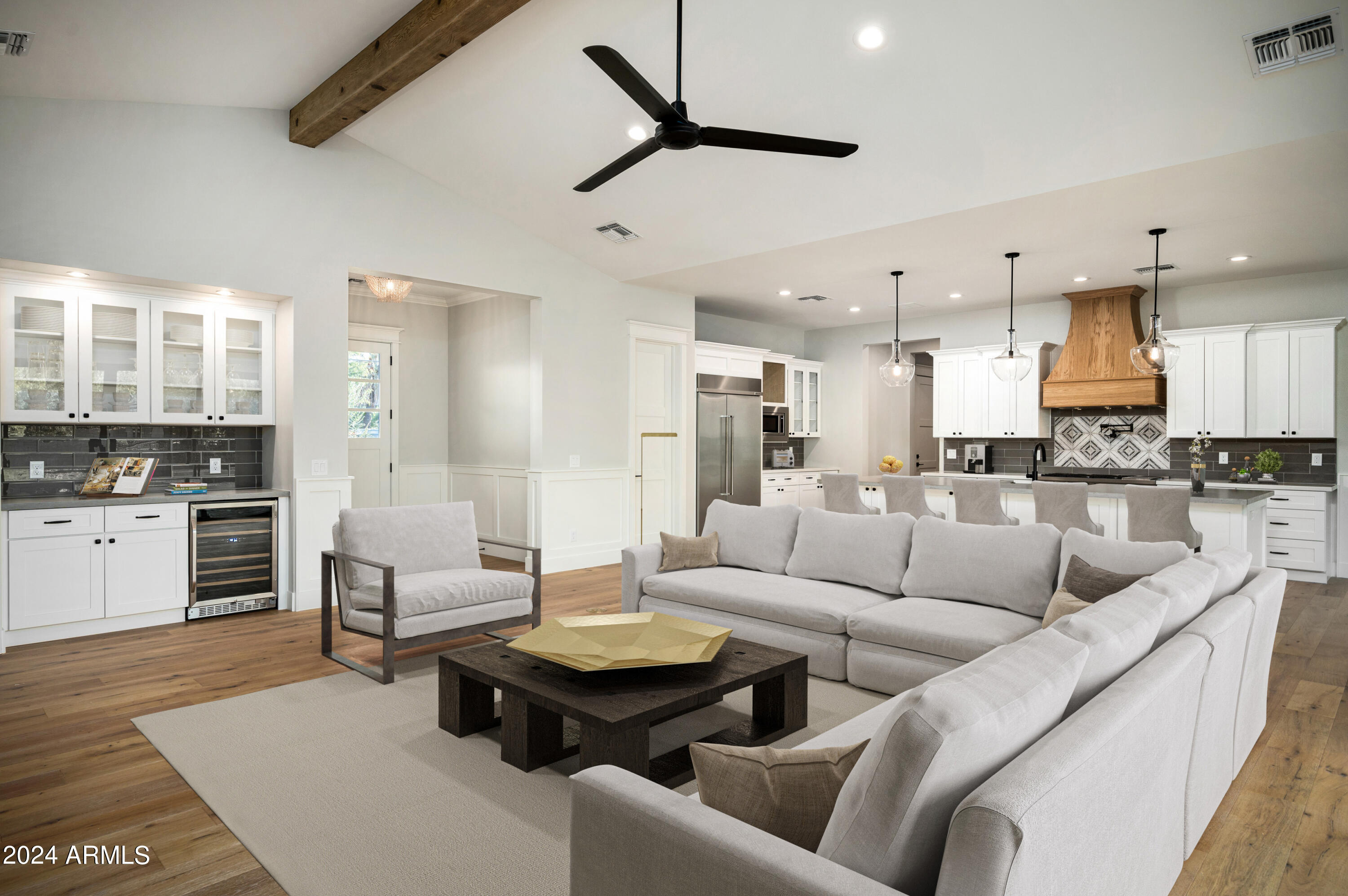 4164 E CAMELBACK Road