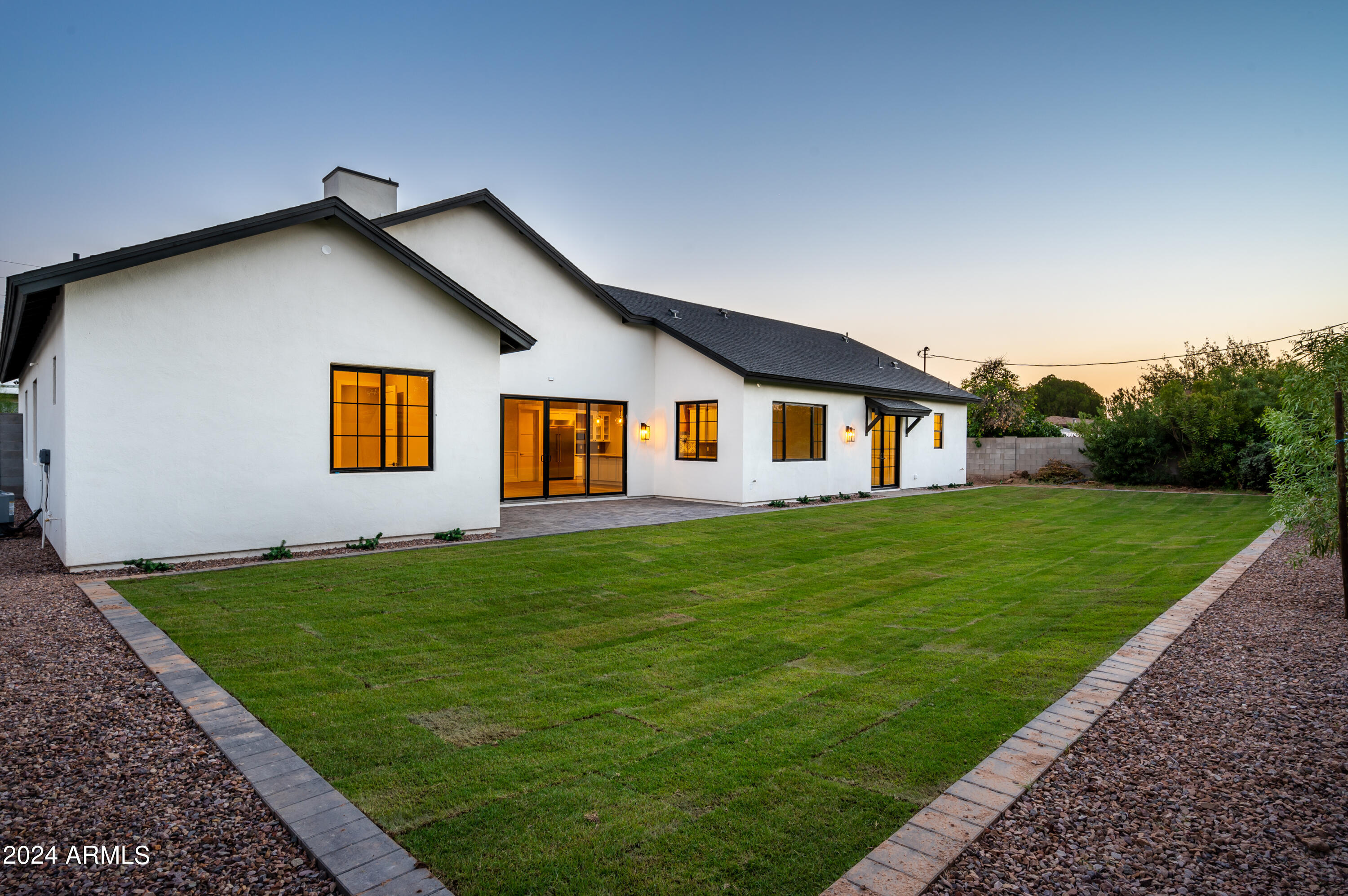 4164 E CAMELBACK Road