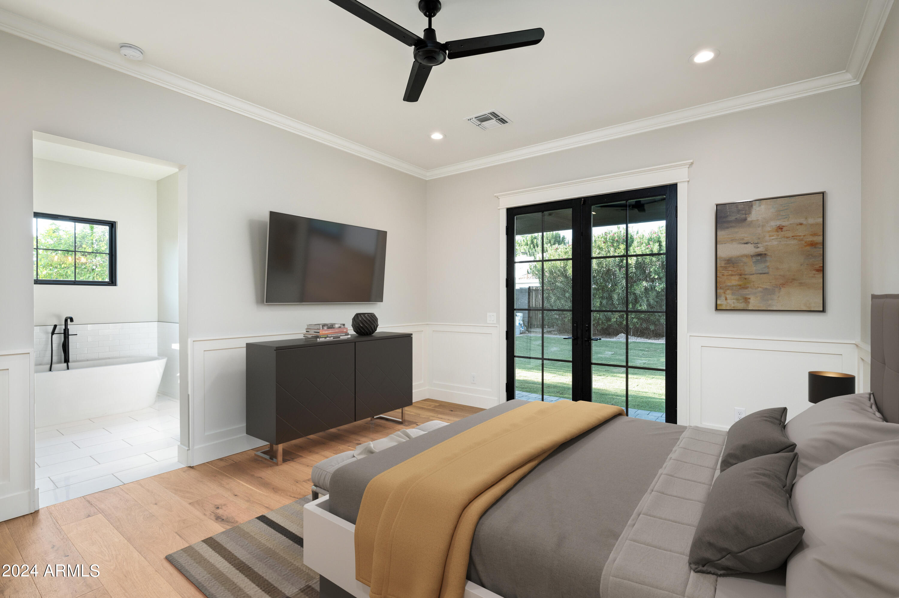 4164 E CAMELBACK Road