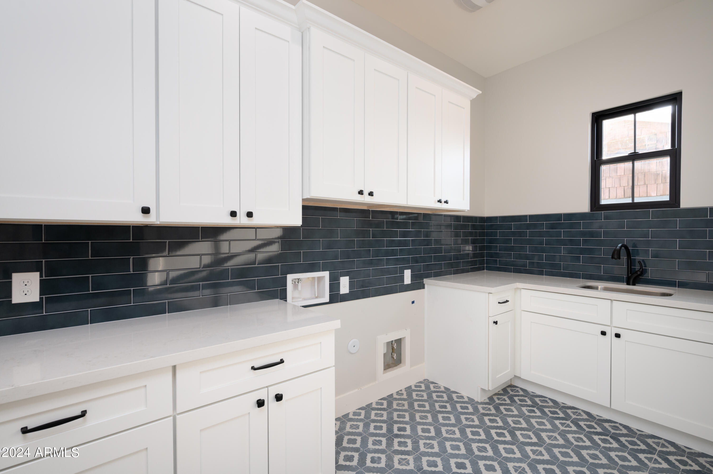 4164 E CAMELBACK Road